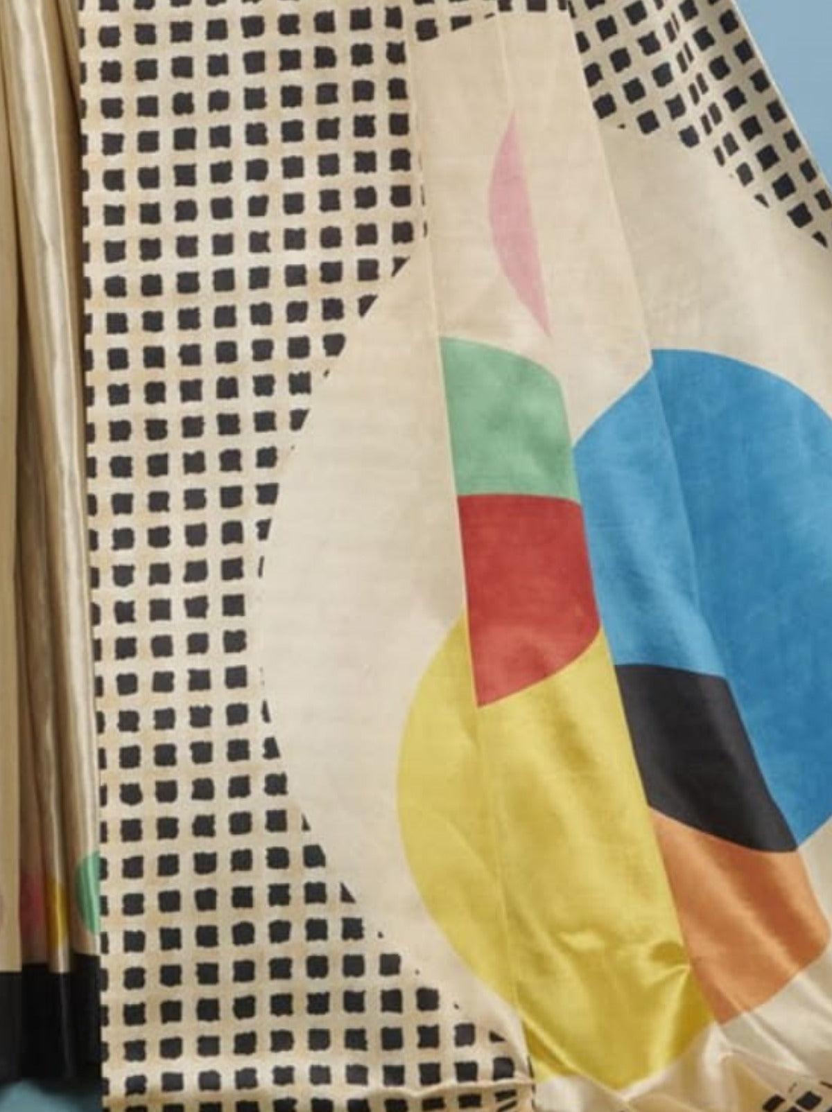 Beige Premium Crepe Silk Saree With Abstract Print