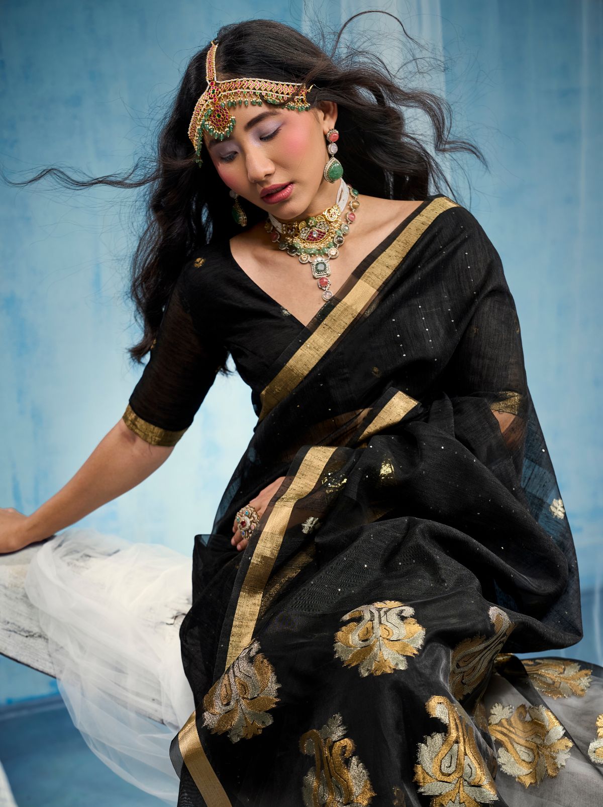 Black Premium Munga Silk Ethnic Saree With Tassels