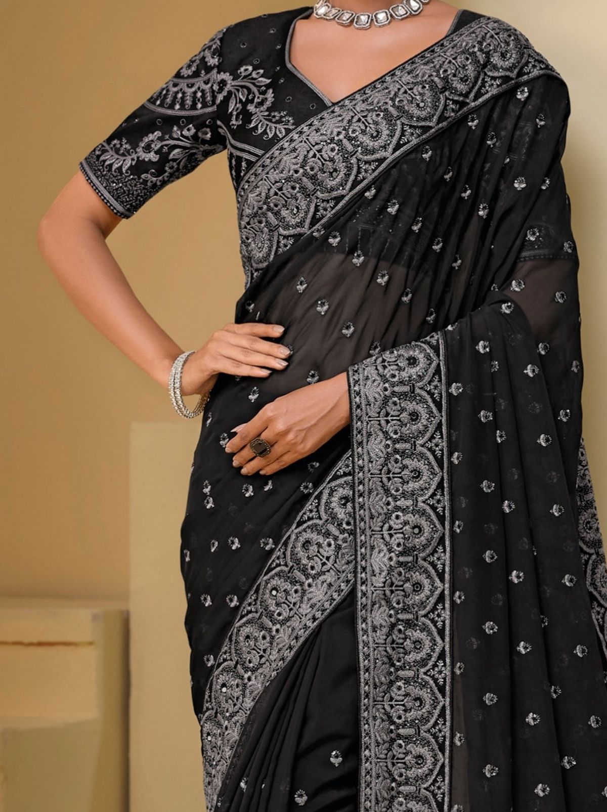 Black-White Premium Wedding Designer Saree - TrendOye