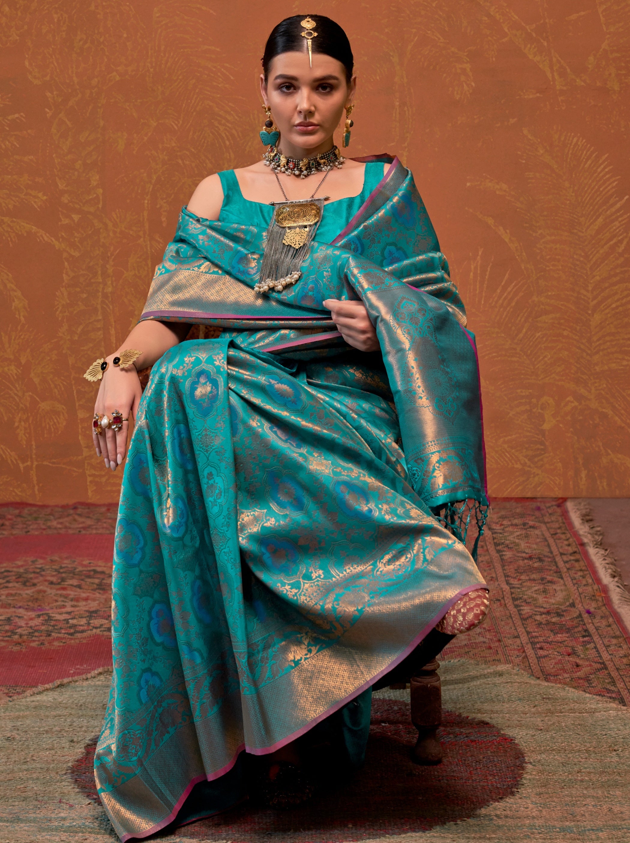 Yale Blue Handloom Weaving Silk Festive Saree With Blouse Piece - TrendOye