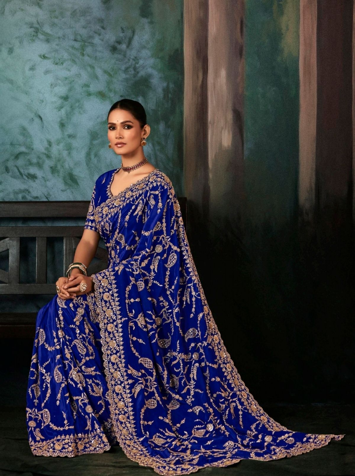 Navy Blue Premium Crepe Silk Saree With Blouse Piece