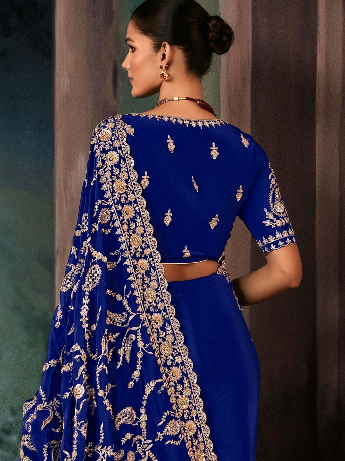 Navy Blue Premium Crepe Silk Saree With Blouse Piece