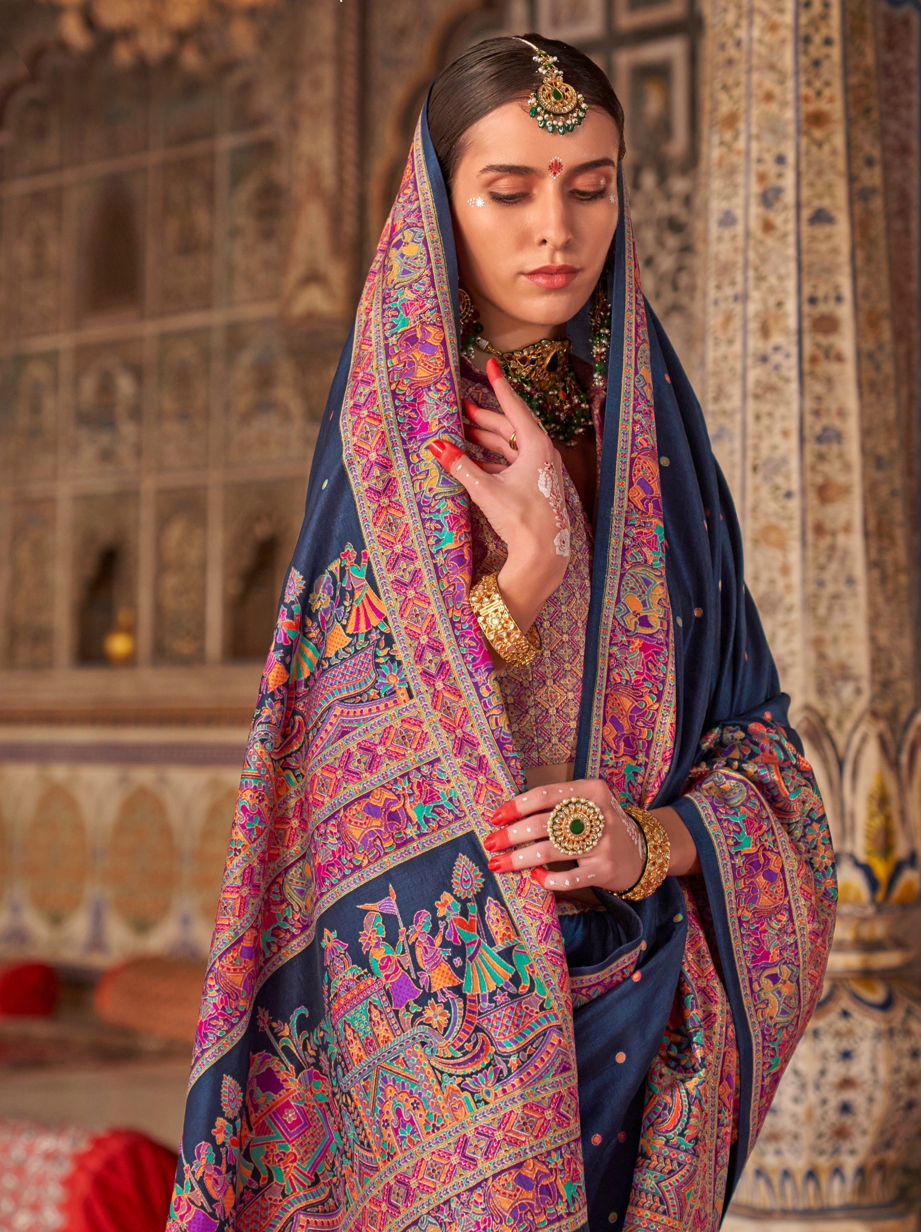 Navy Blue Premium Silk Saree With Traditional Pattern - TrendOye