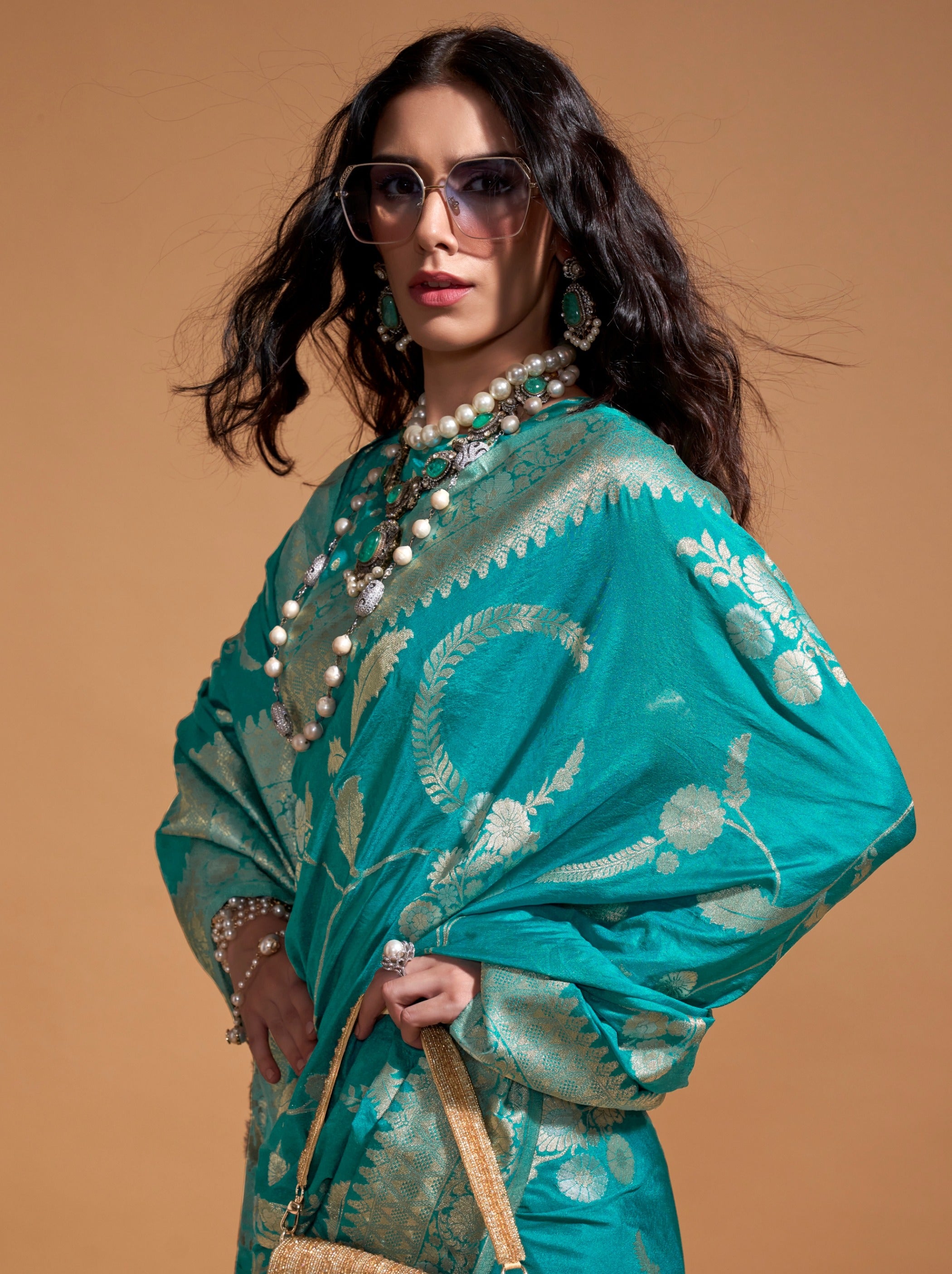Turquoise Blue Premium Georgette Saree With Unstitched Blouse - TrendOye
