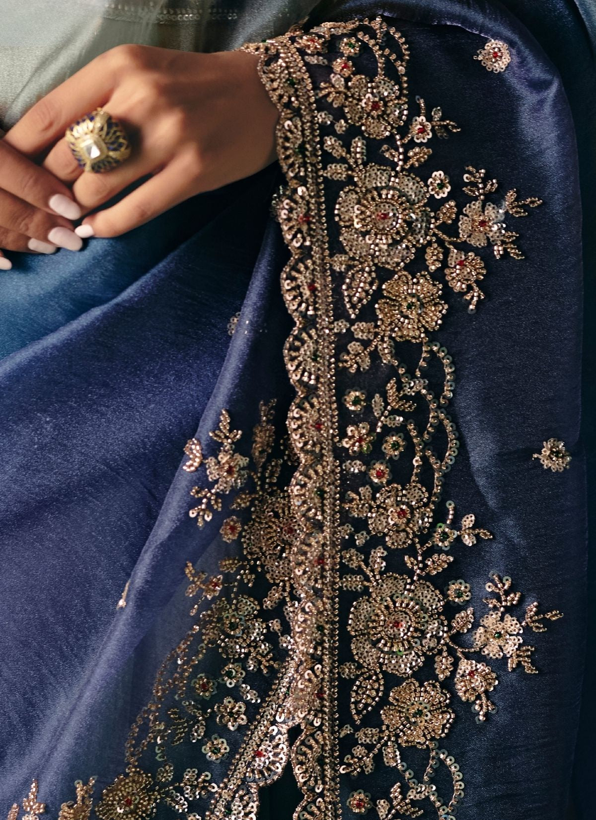 Midnight Ombre Blue Wedding & Party Fancy Saree With Premium Blouse Piece - TrendOye