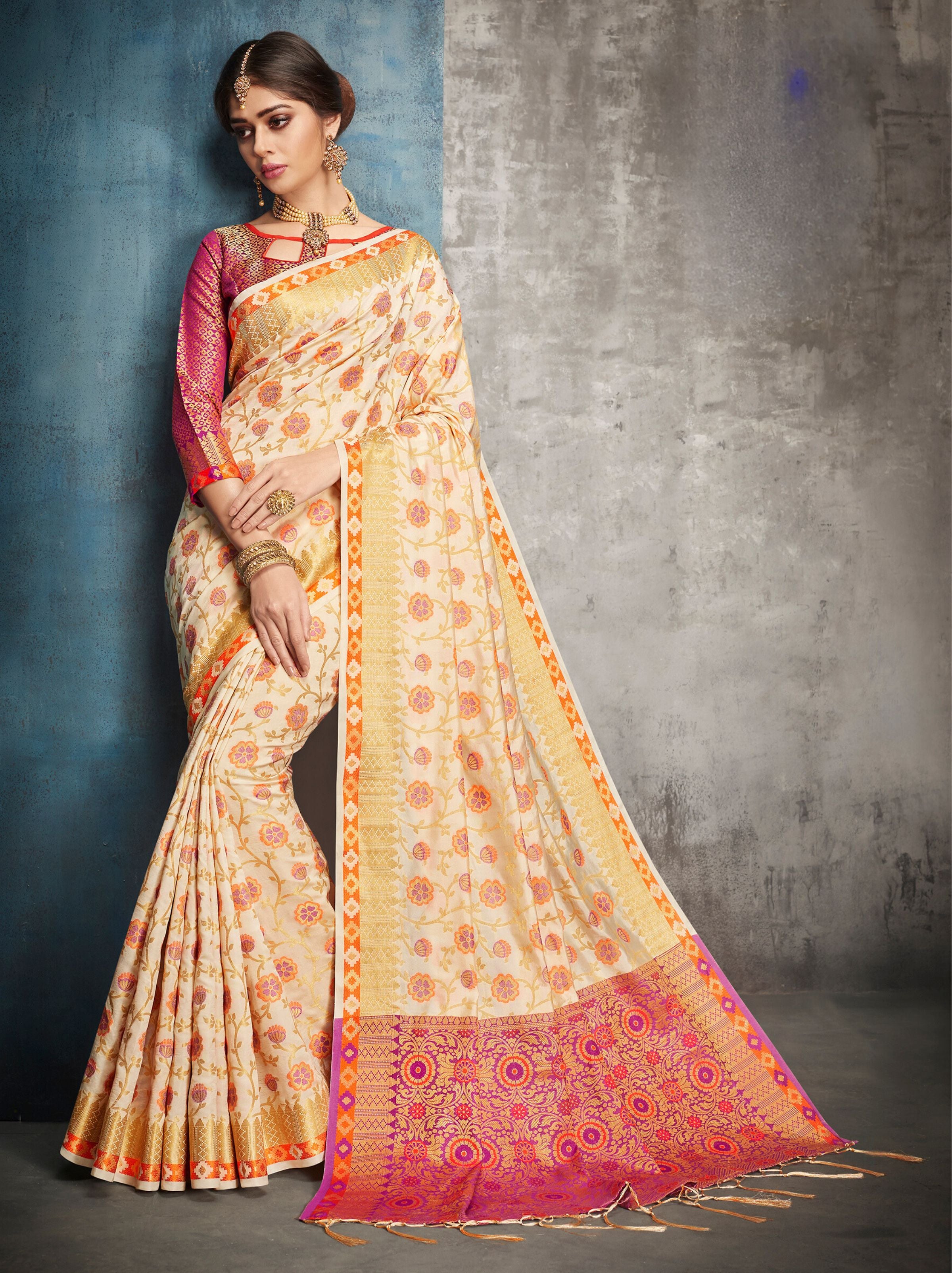 Cream Banarasi Silk Blend Saree - TrendOye