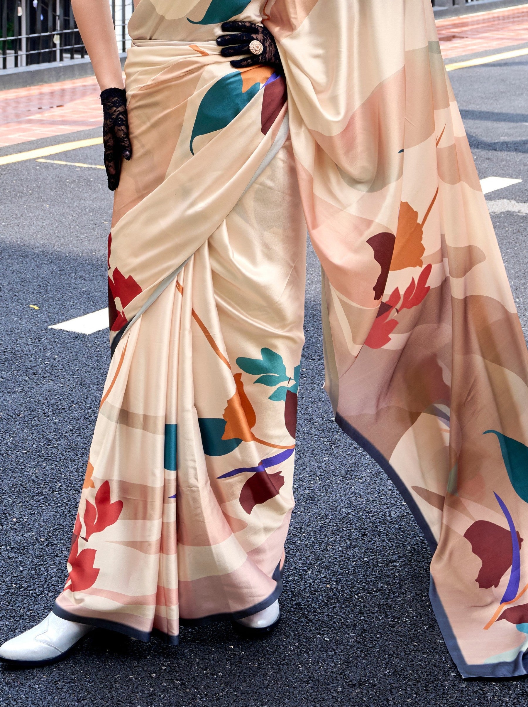 Cream Party Saree - TrendOye