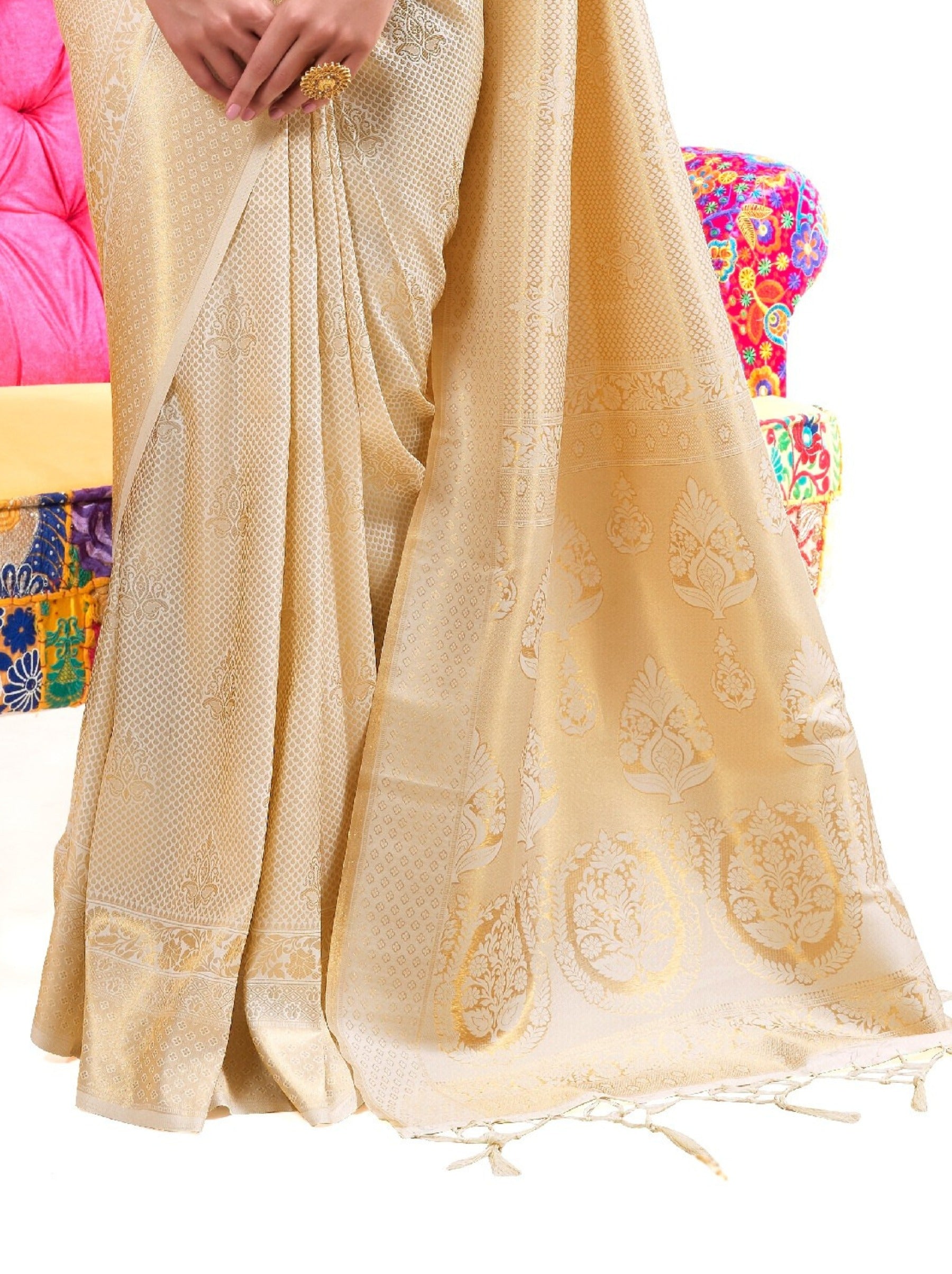 Golden Premium Kanjeevaram Silk Wedding Saree - TrendOye