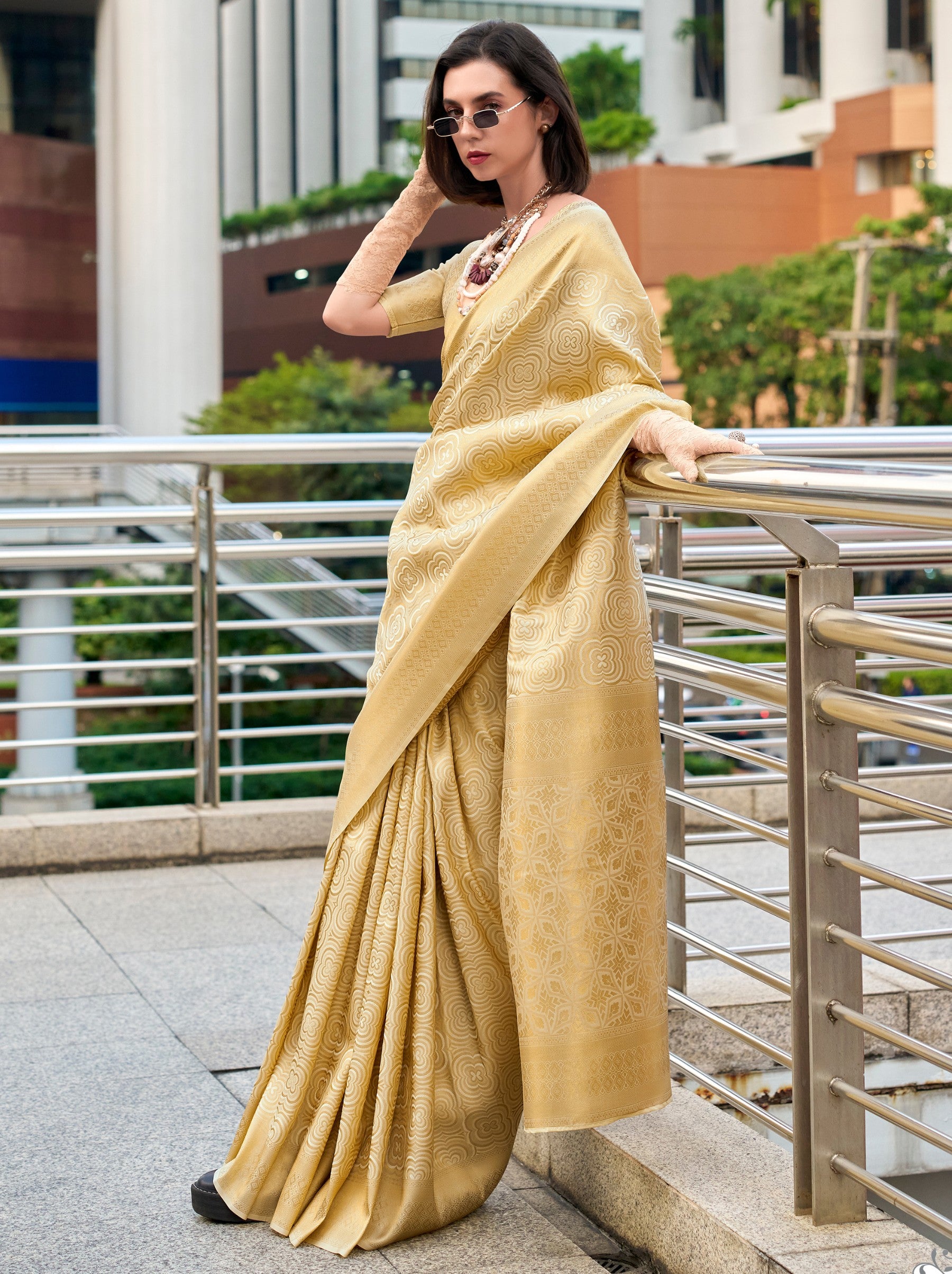 Golden Kanjivaram Festive Saree - TrendOye