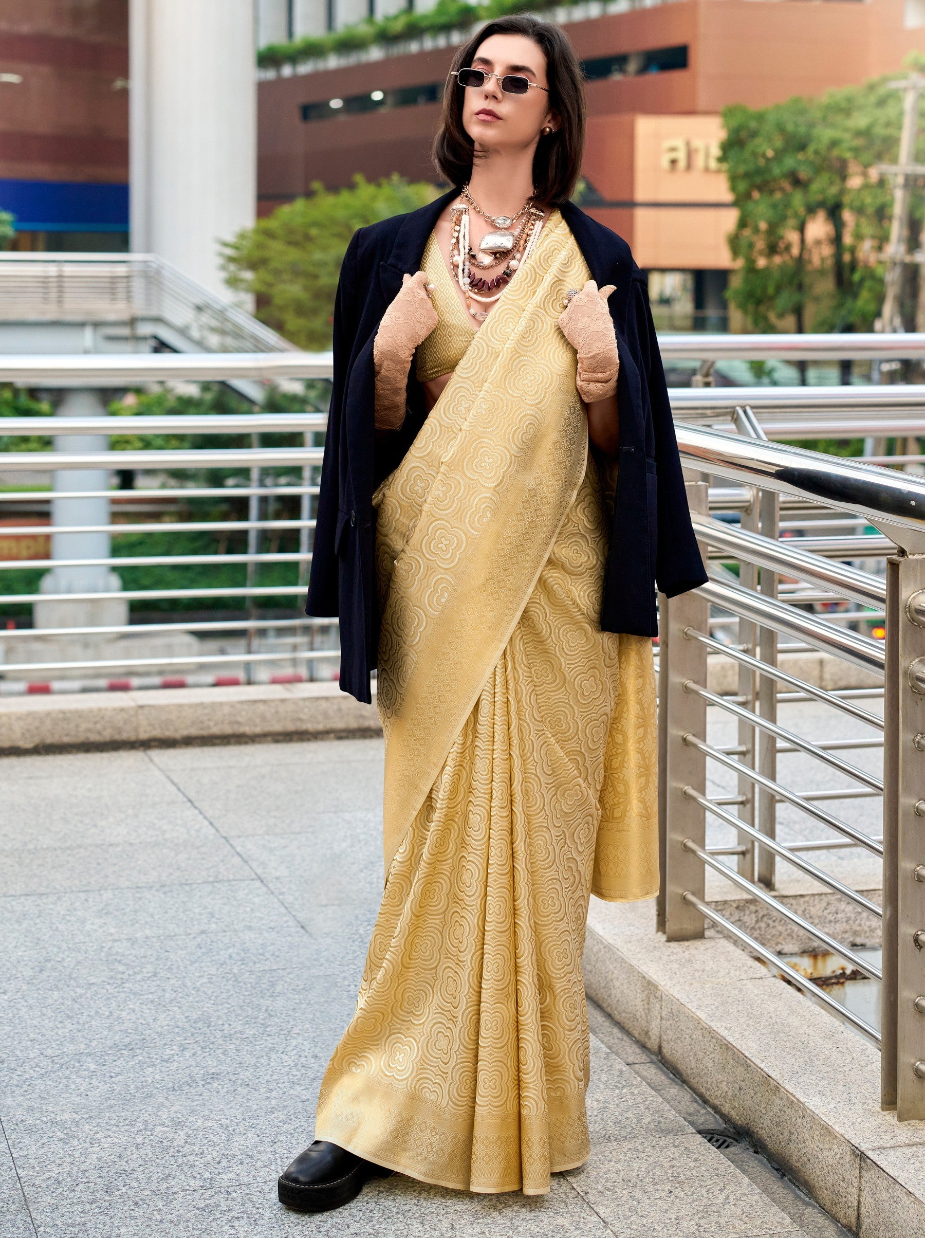 Golden Kanjivaram Festive Saree - TrendOye