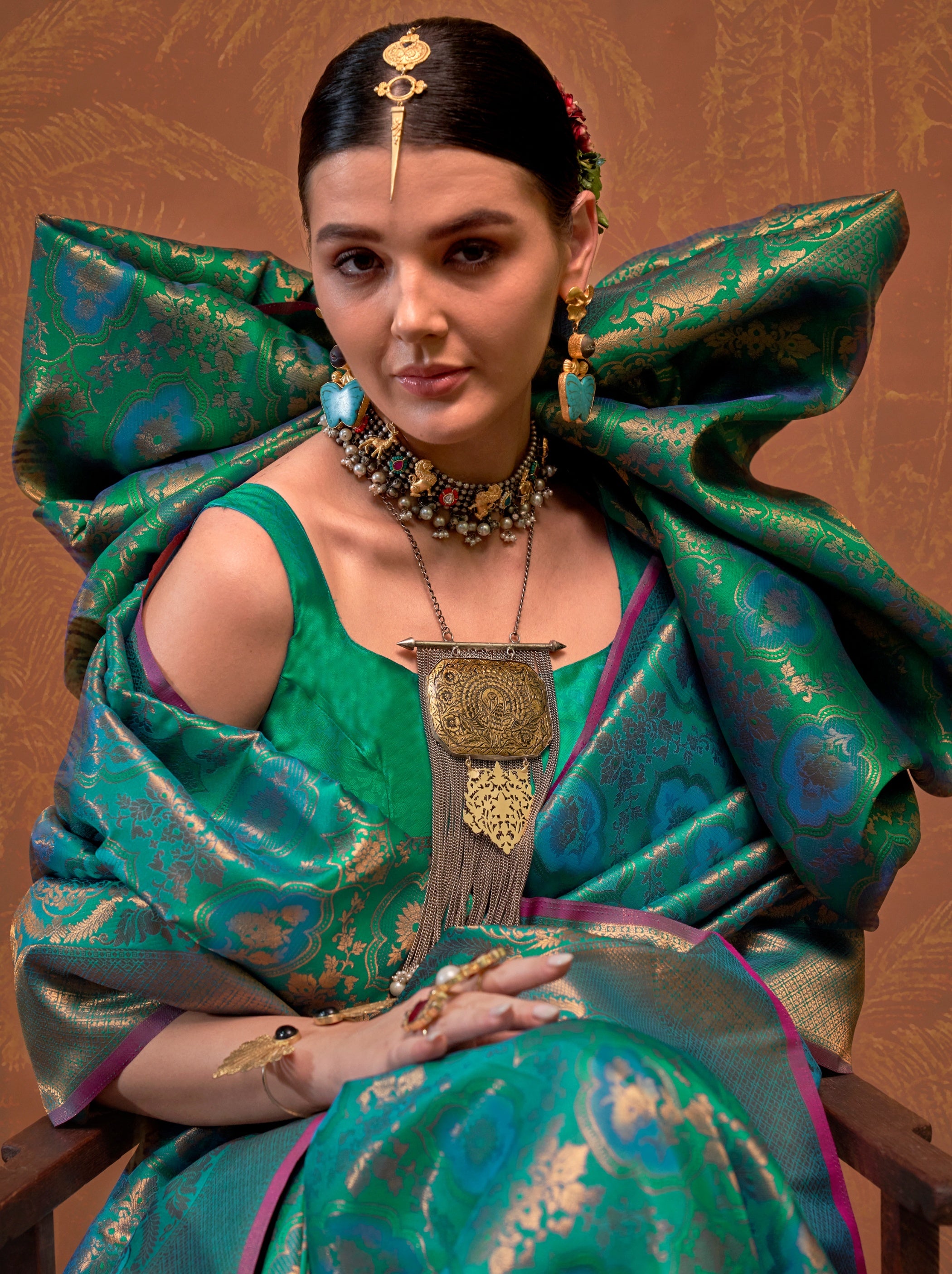 Teal Green Handloom Weaving Silk Festive Saree With Blouse Piece - TrendOye