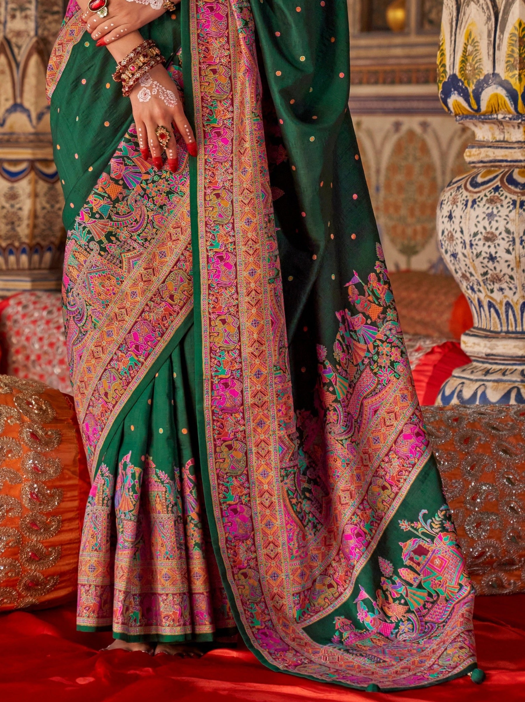 Bottle Green Premium Silk Saree With Traditional Pattern - TrendOye