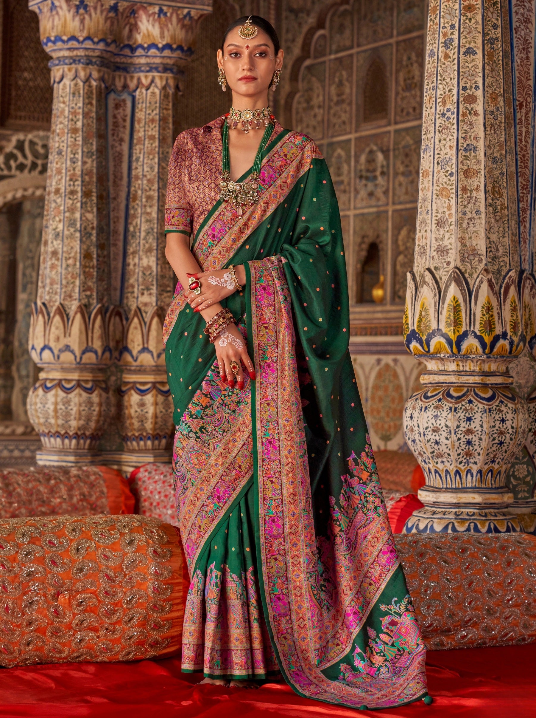 Bottle Green Premium Silk Saree With Traditional Pattern - TrendOye