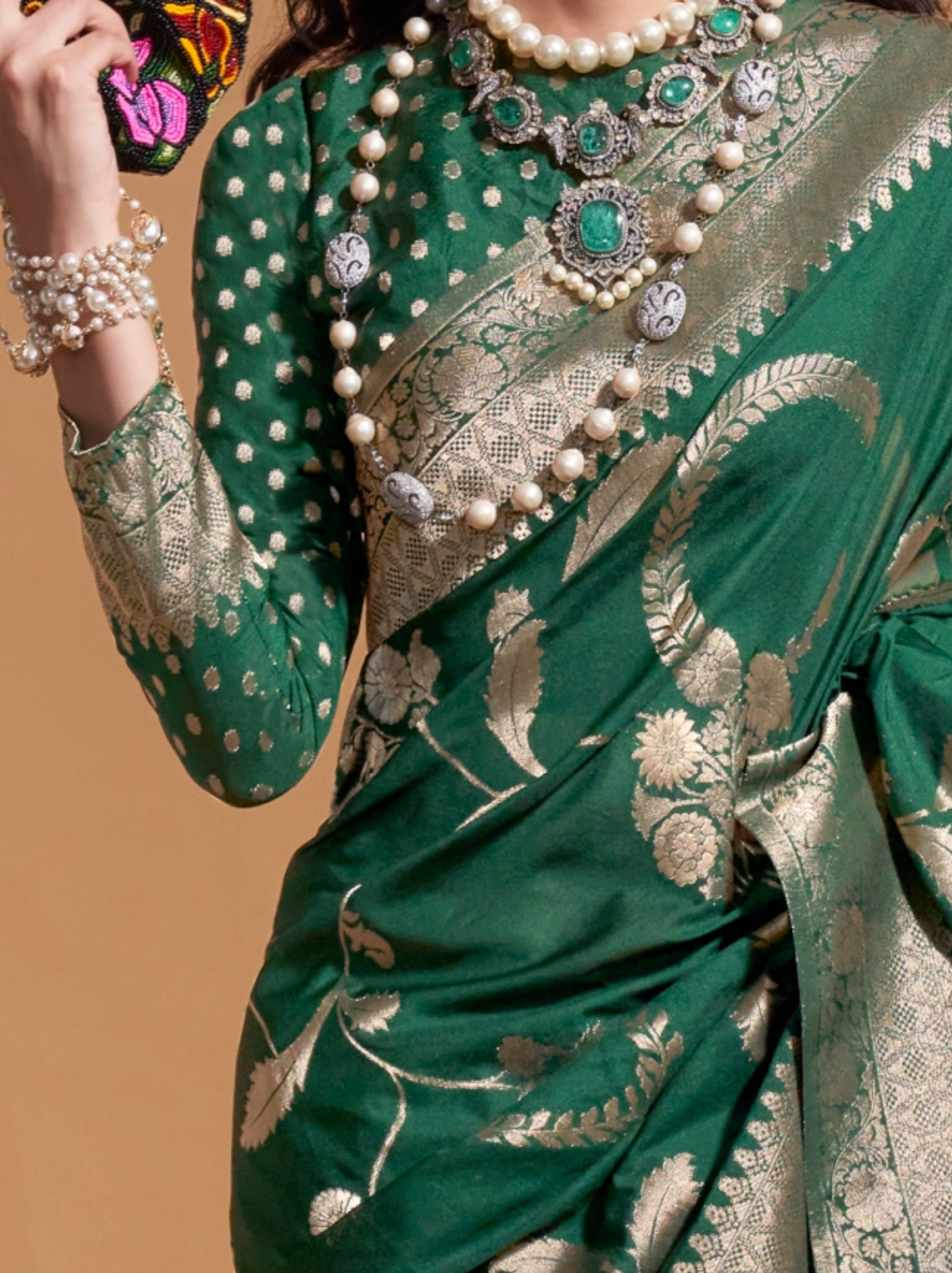 Forest Green Premium Georgette Saree With Unstitched Blouse - TrendOye
