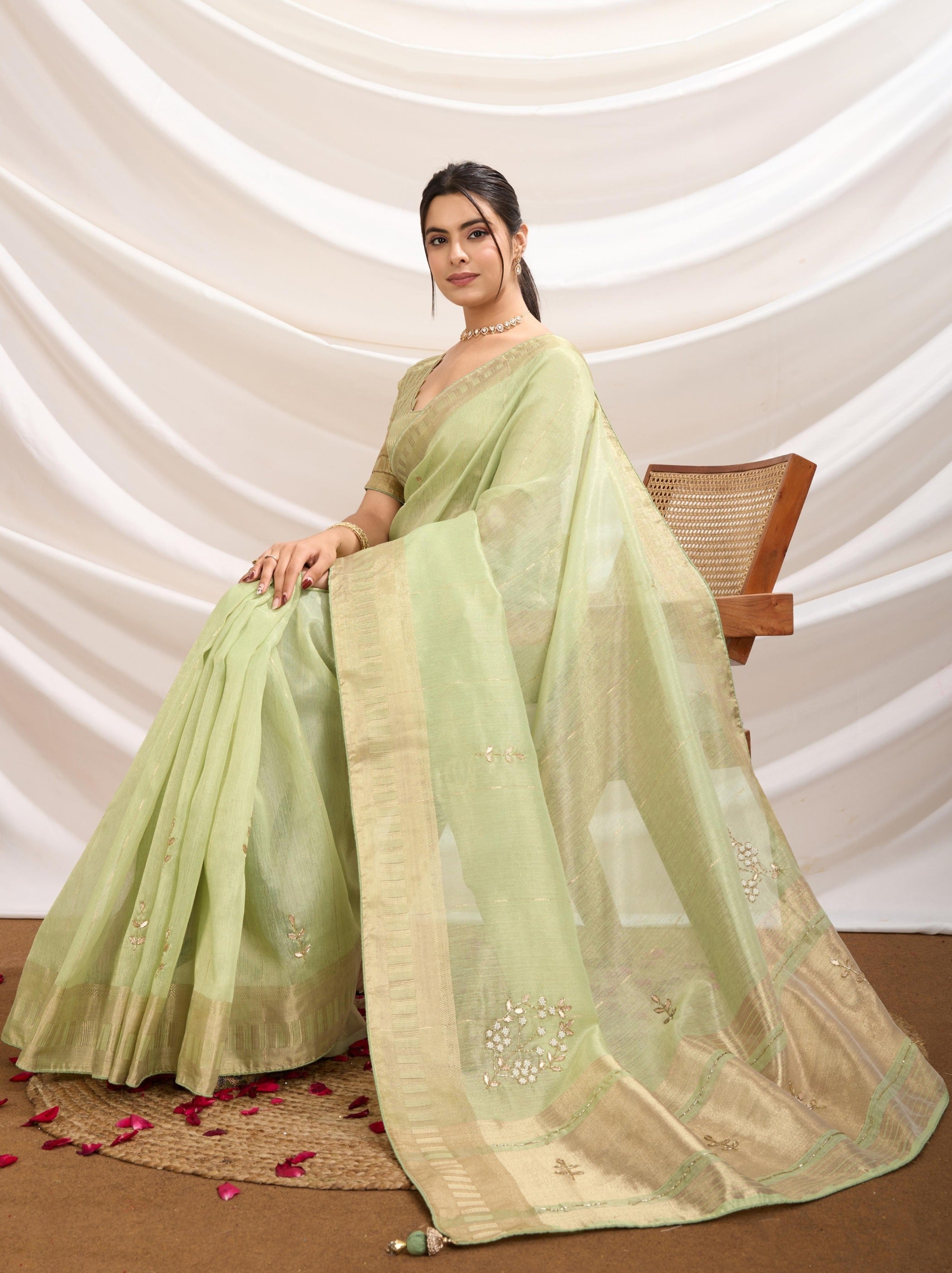 Pastel Green Tissue Linen Premium Saree With Blouse Piece - TrendOye