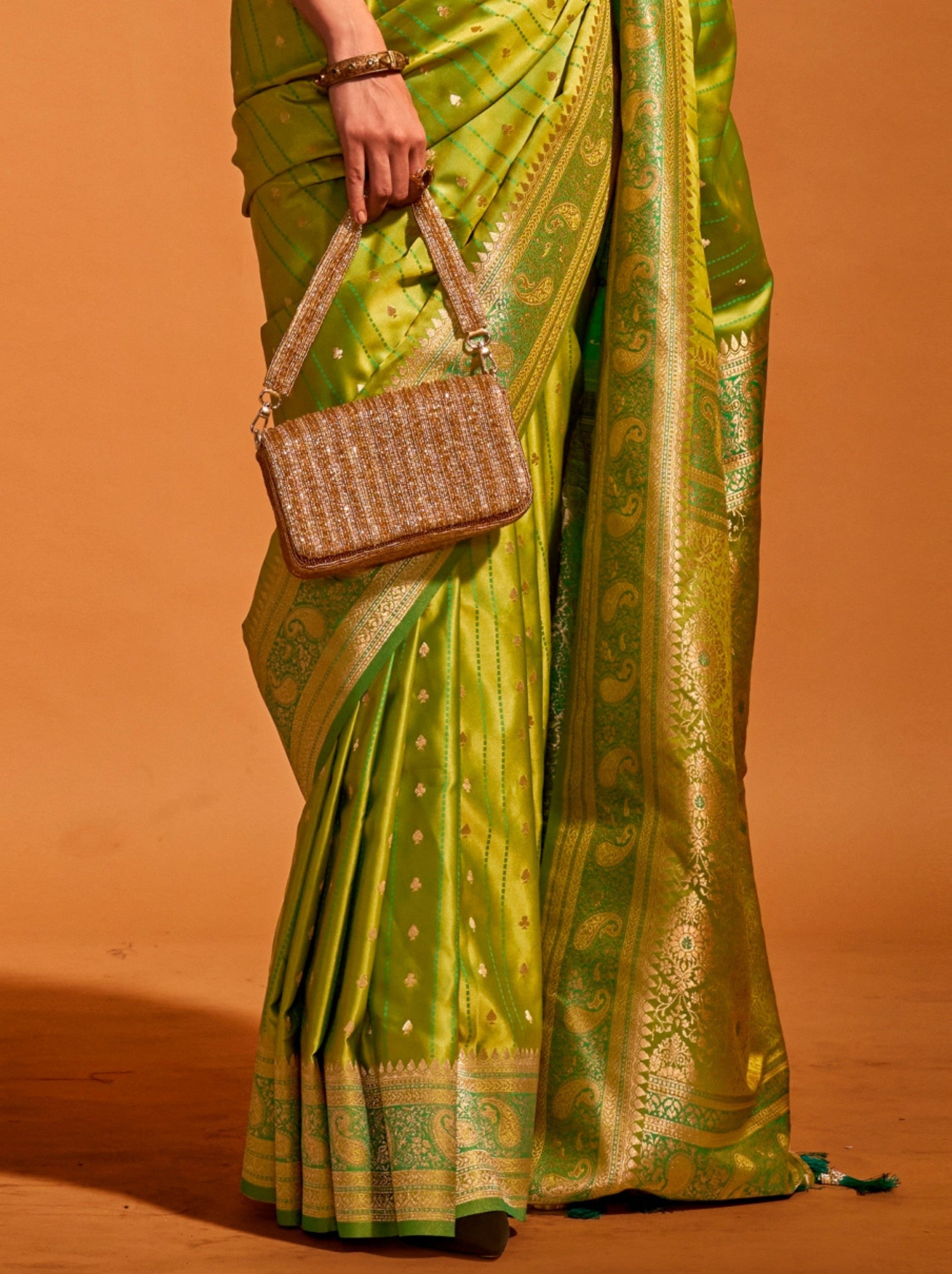 Apple Green Traditional Soft Silk Saree With Blouse Piece - TrendOye