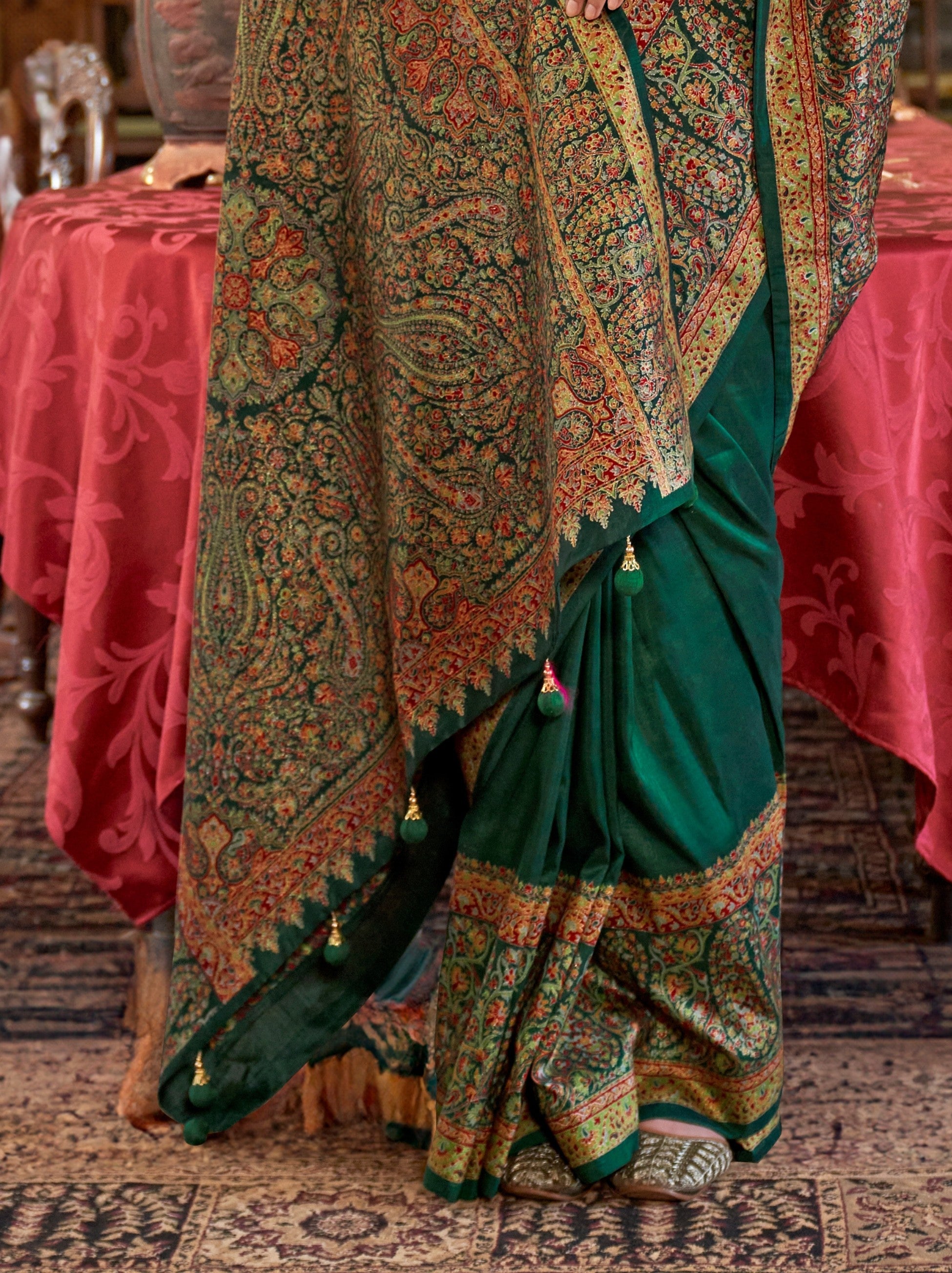 Sacramento Green Ethnic Festive Silk Saree With Blouse Piece - TrendOye