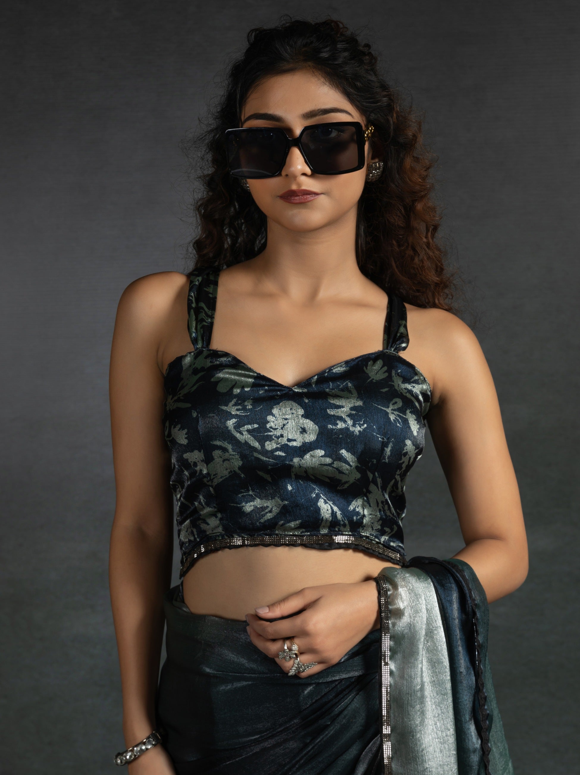 Metallic Dual Tone Green-Black Designer Ready to Wear Saree - TrendOye