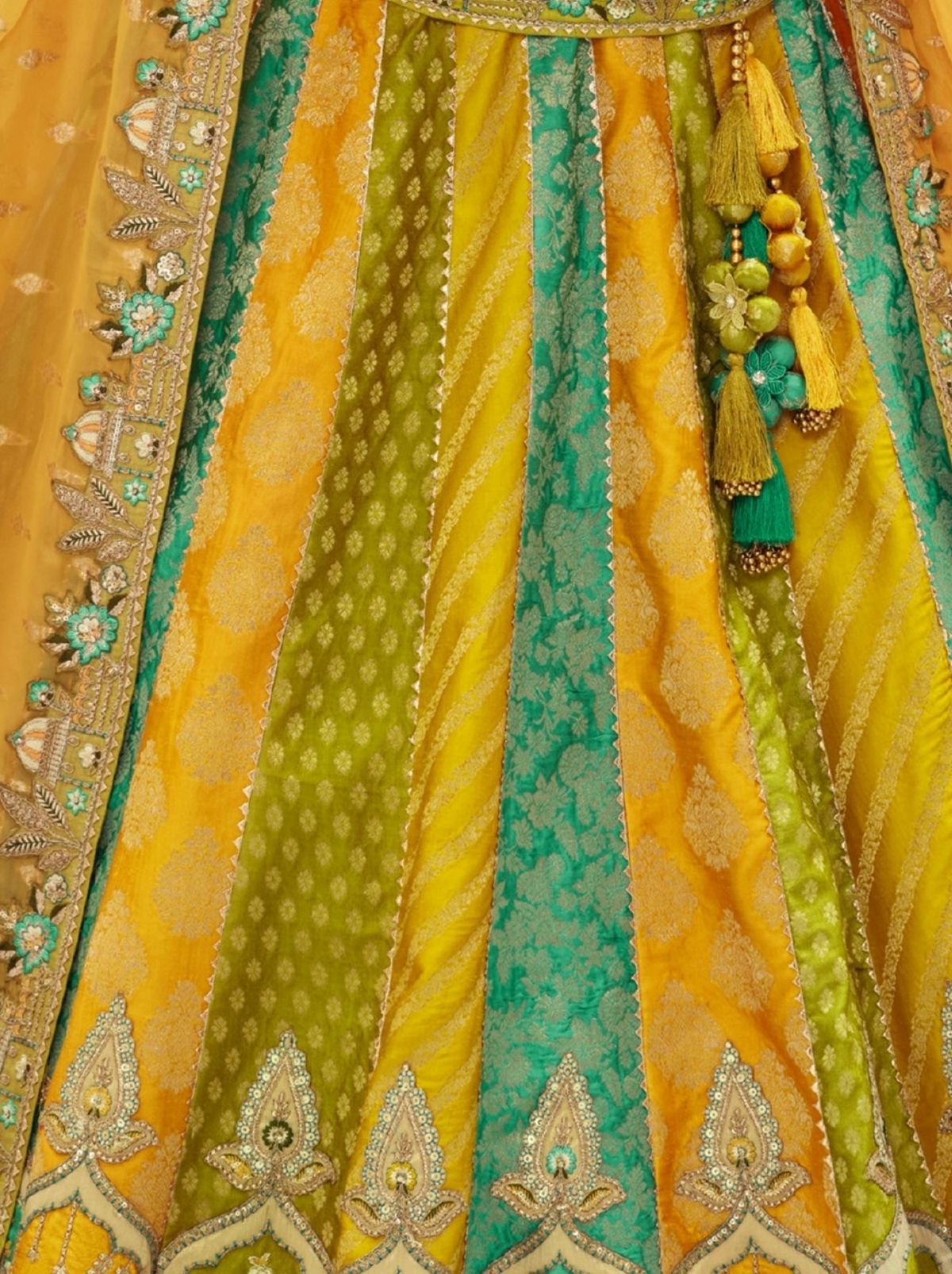 Multicolor Majestic Wedding Lehenga Set With Mirror Work