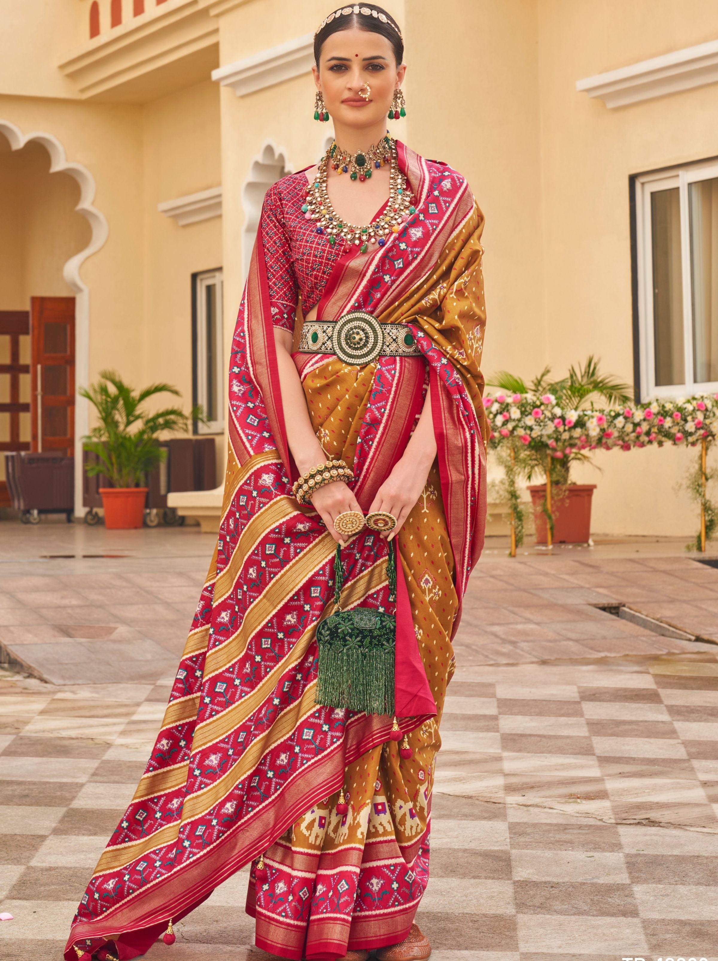 Mustard Silk Blended Saree - TrendOye