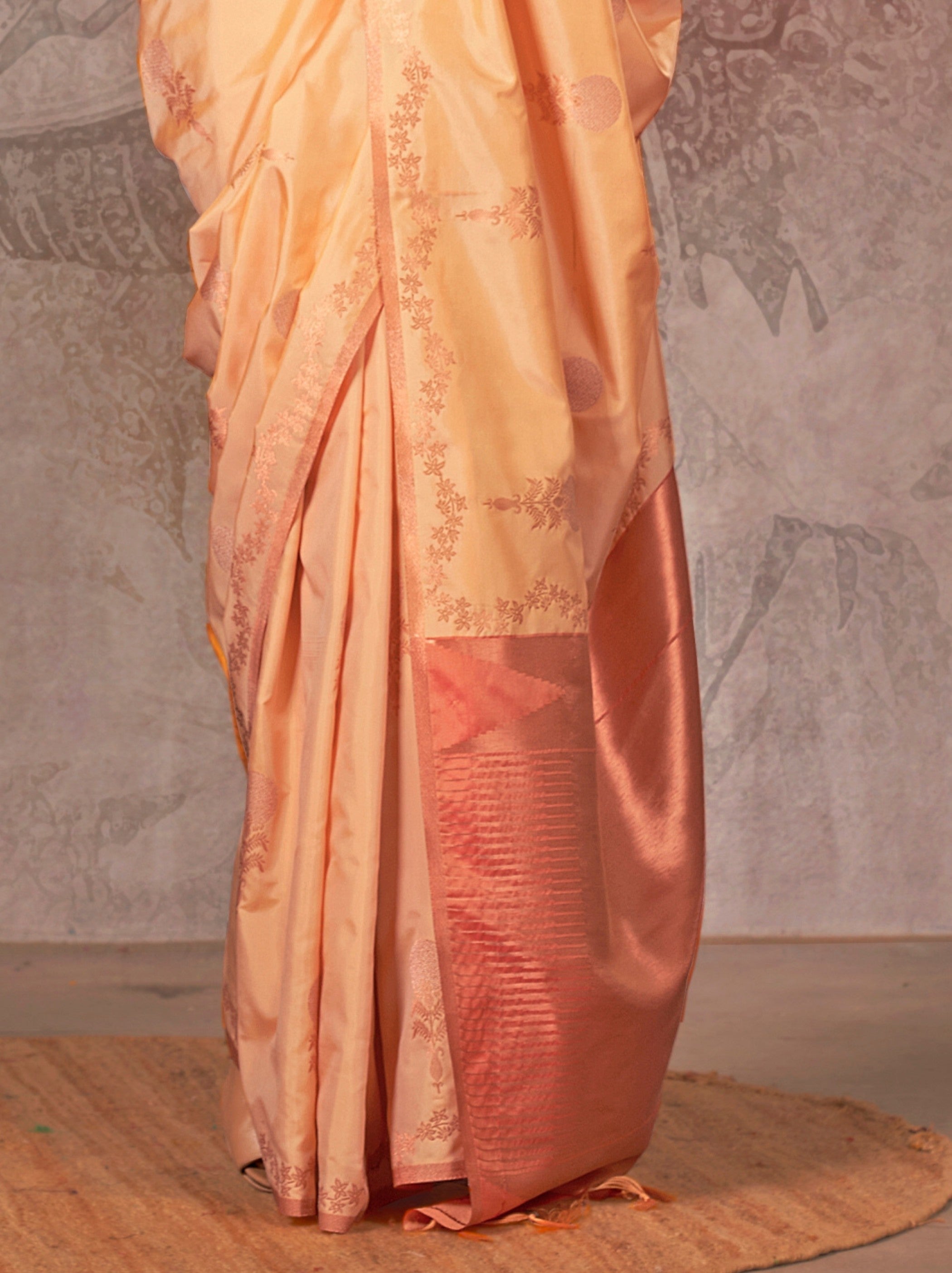 Pastel Orange Designer Two Tone Handloom Silk Saree With Zari Work - TrendOye