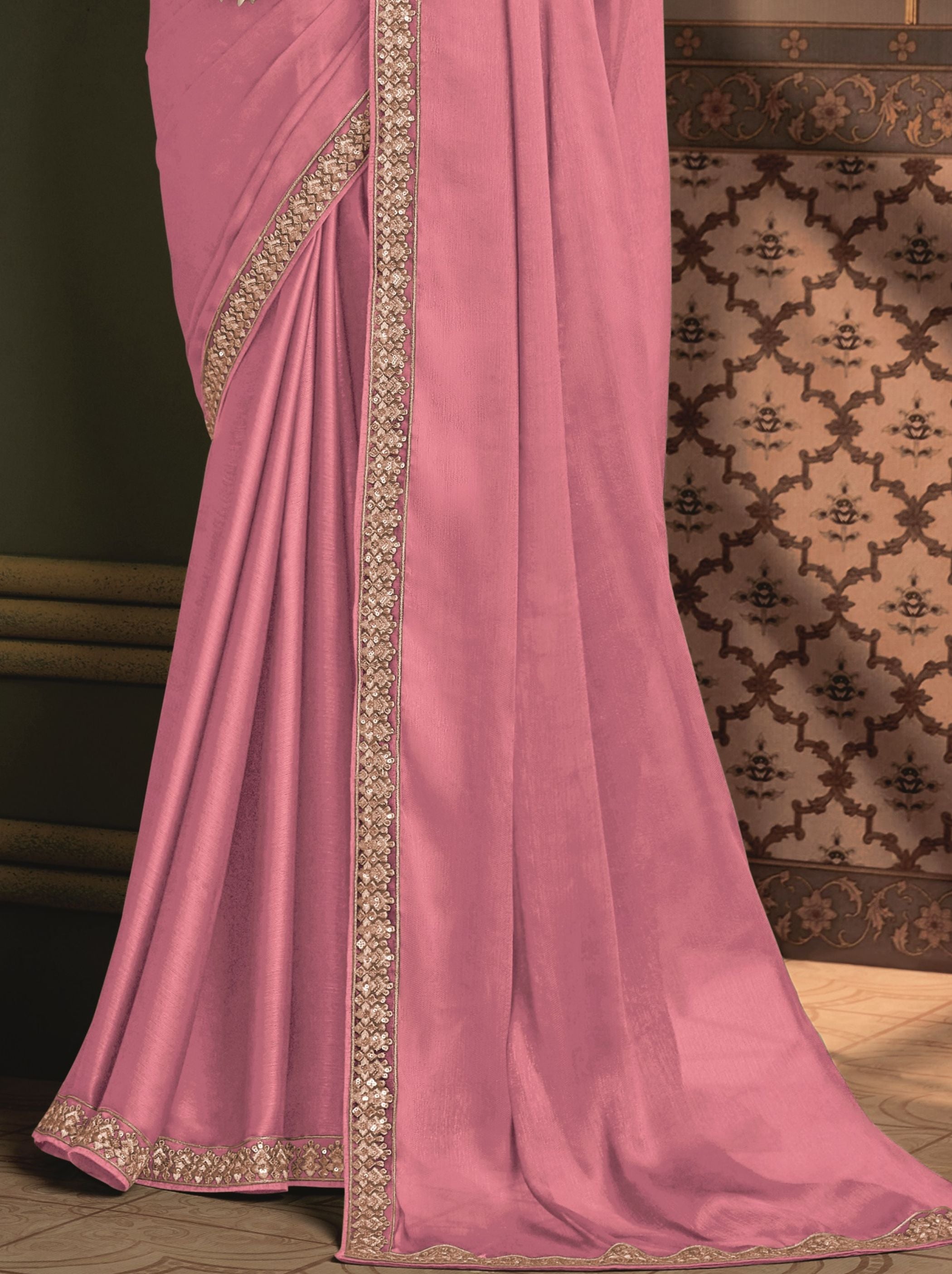 Pink premium Georgette Saree - TrendOye