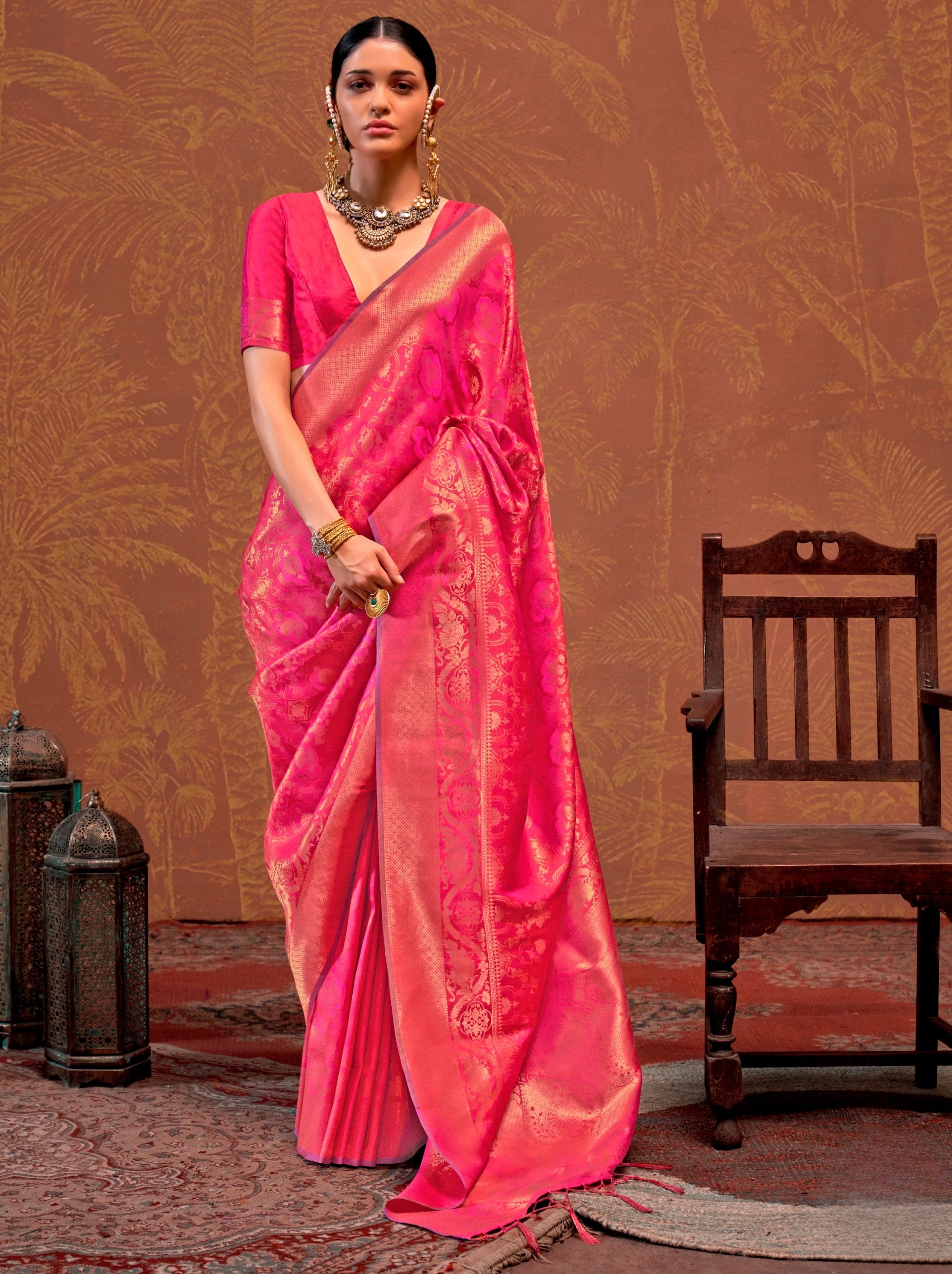 Ruby Pink Handloom Weaving Silk Festive Saree With Blouse Piece - TrendOye