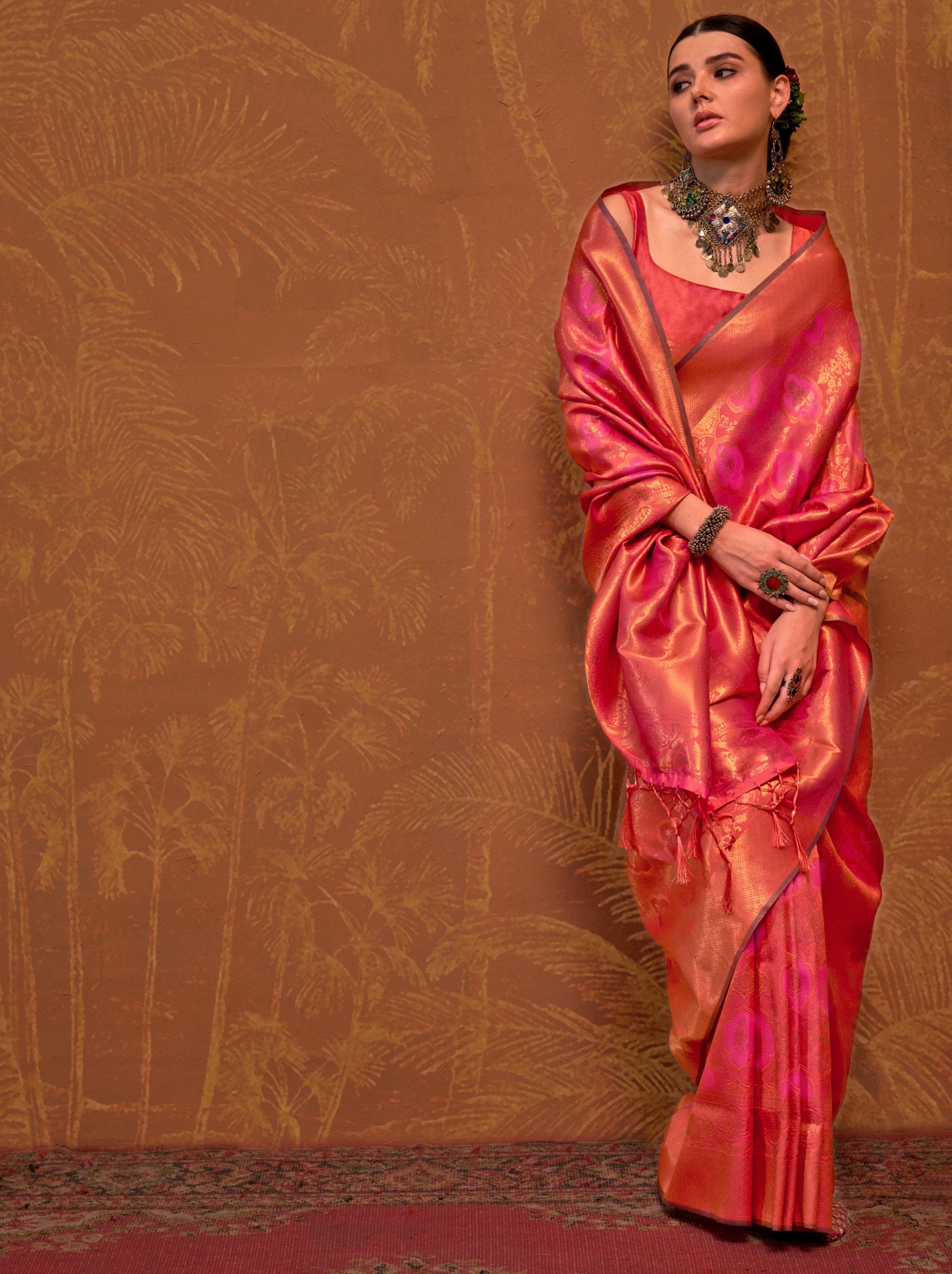 Punch Pink Handloom Weaving Silk Festive Saree With Blouse Piece - TrendOye