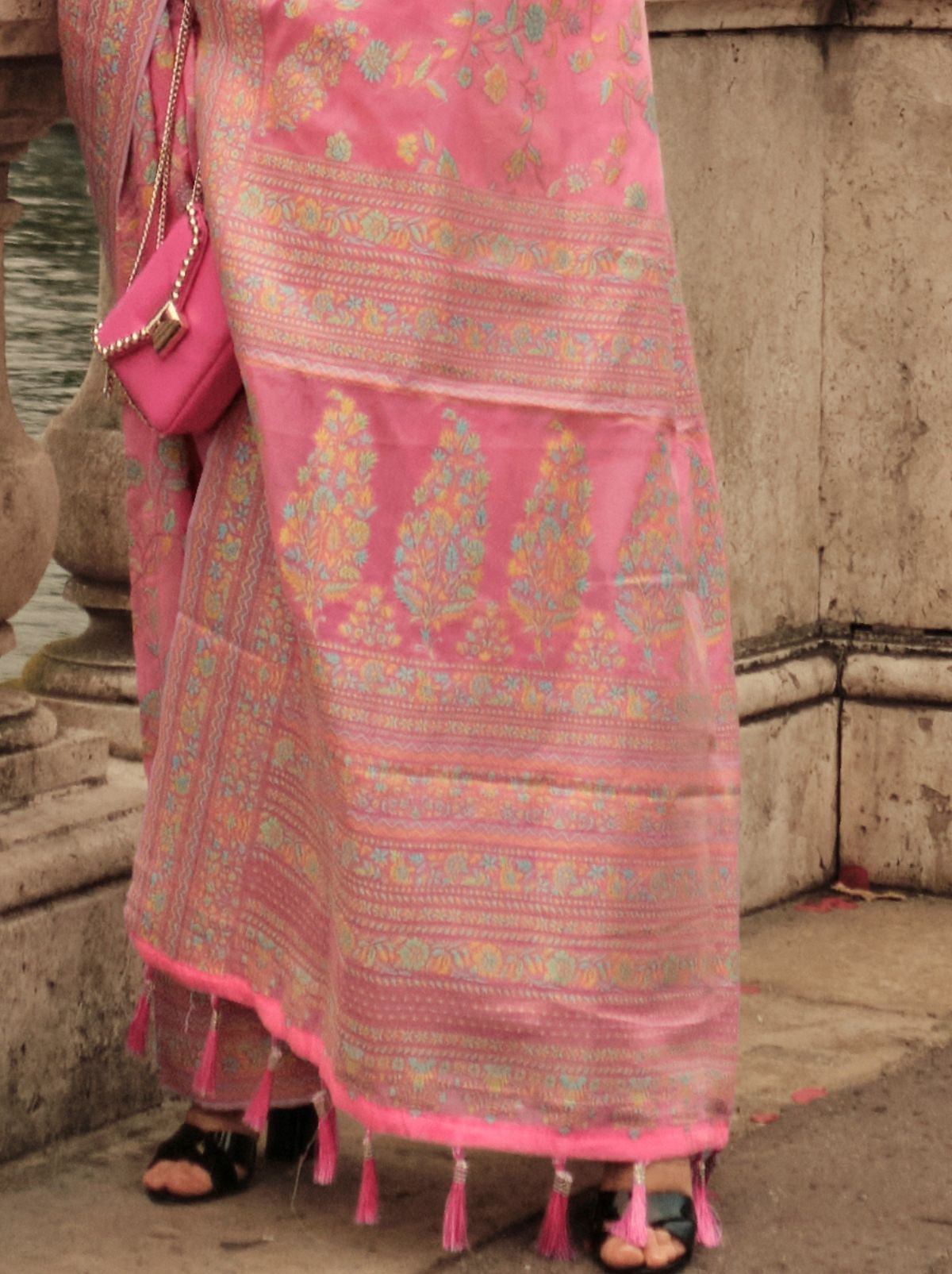 Pink Organza Kashmiri Designer Handloom Silk Saree - TrendOye