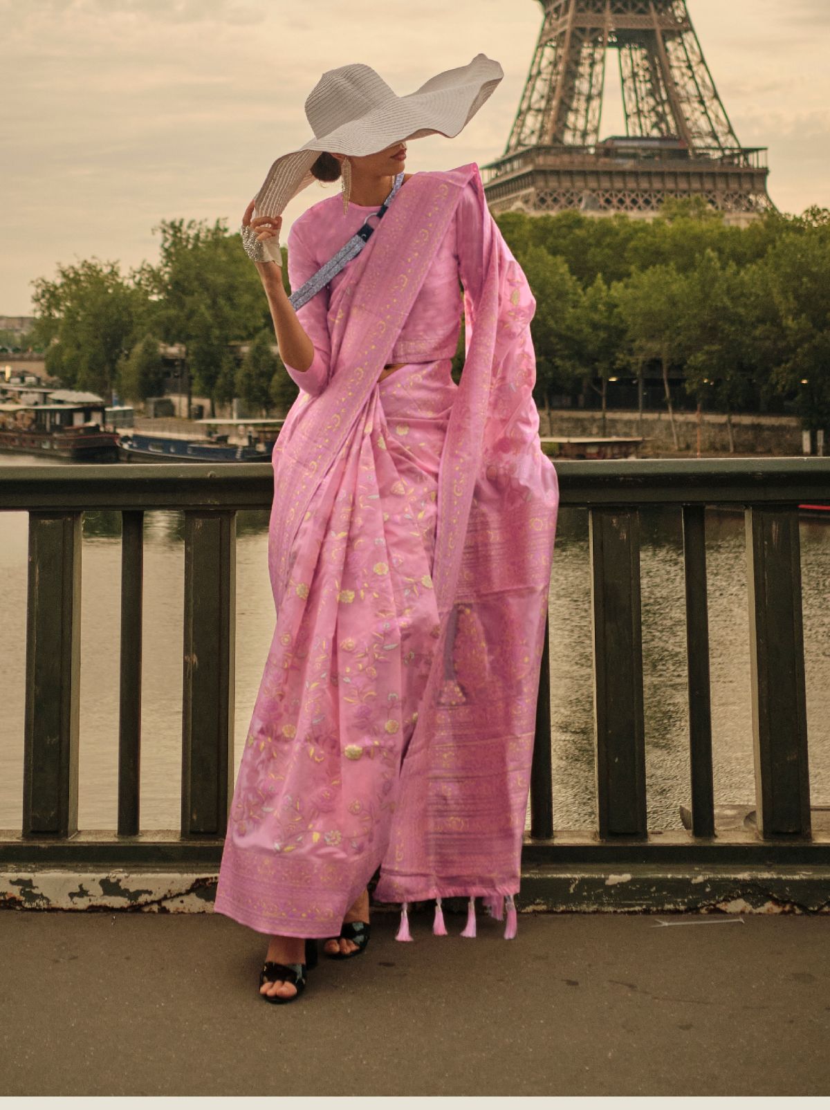 Pink Organza Kashmiri Designer Handloom Silk Saree - TrendOye