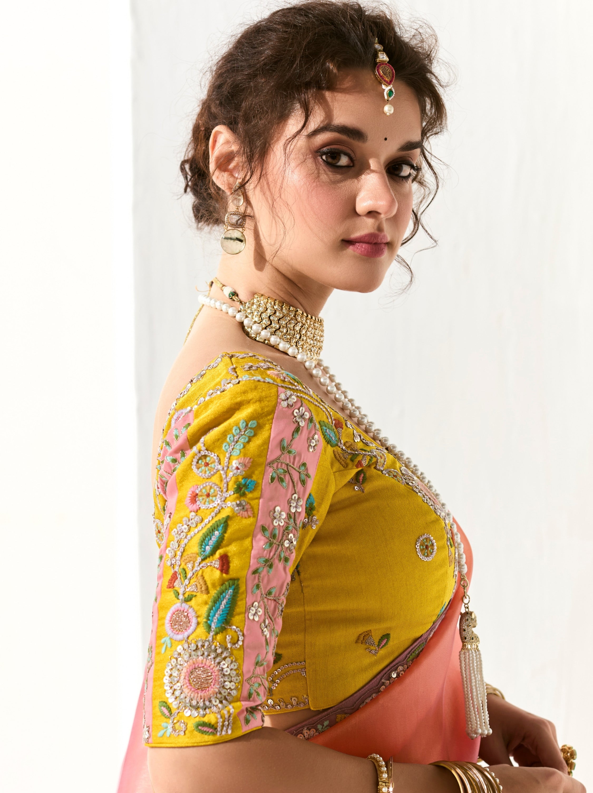 Dual Tone Pink-Purple Organza Tissue Ethnic Saree With Embroidered Border - TrendOye
