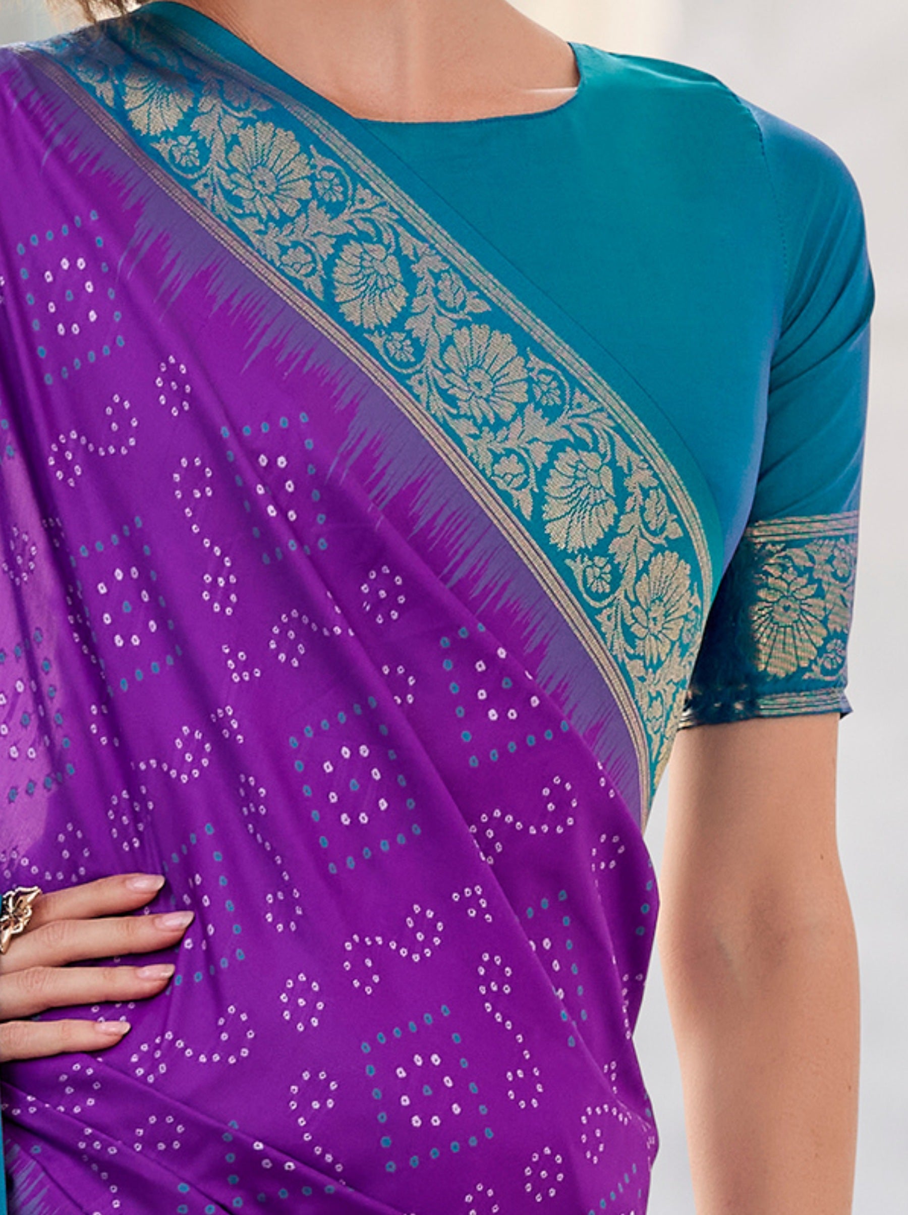 Electric Violet Luxurious Soft Silk Festive Saree - TrendOye