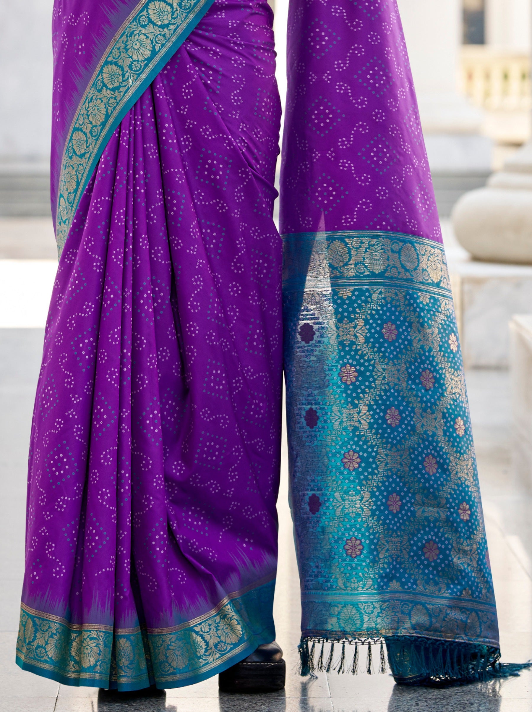 Electric Violet Luxurious Soft Silk Festive Saree - TrendOye