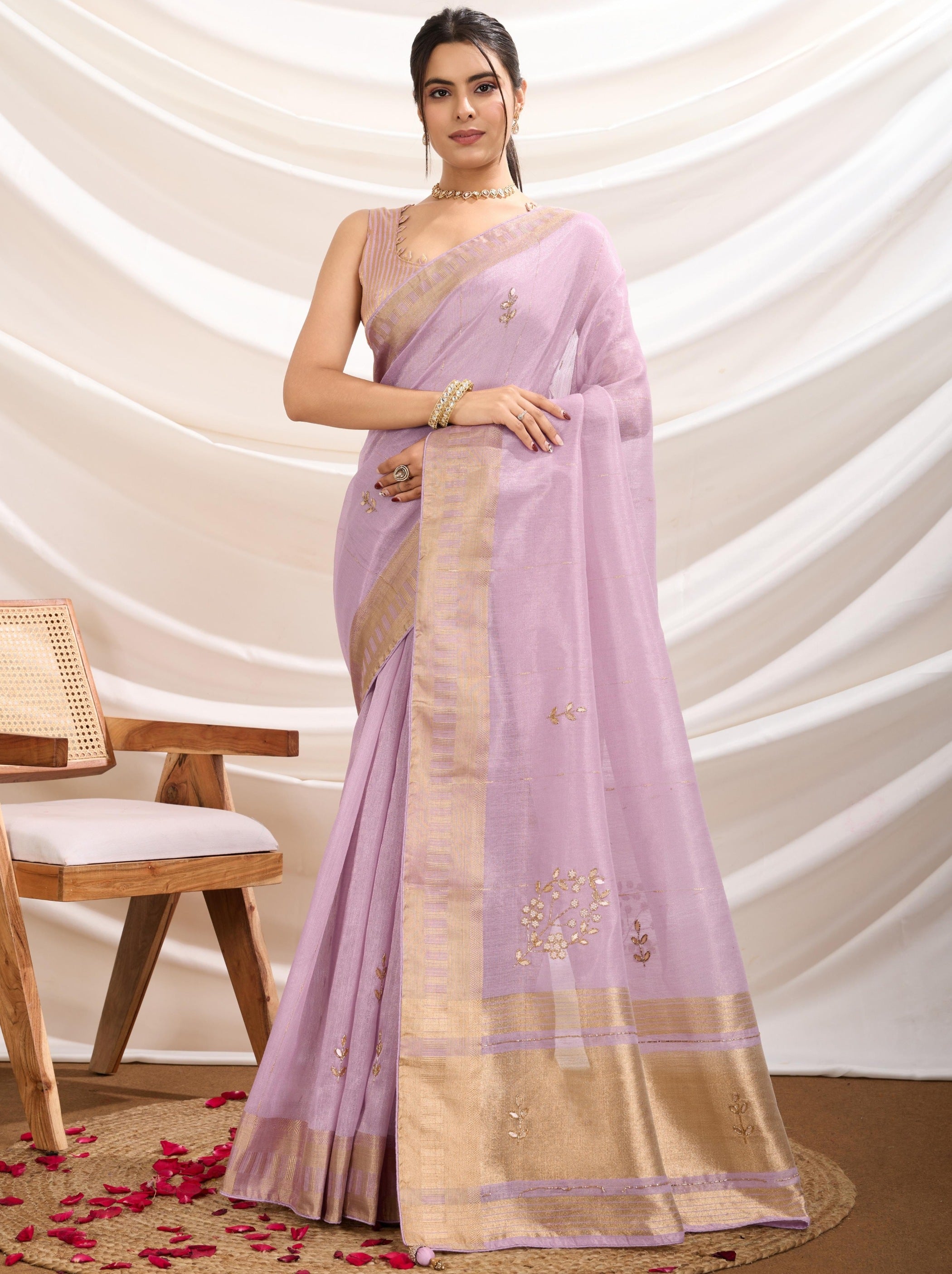 Lavender Purple Tissue Linen Premium Saree With Blouse Piece - TrendOye