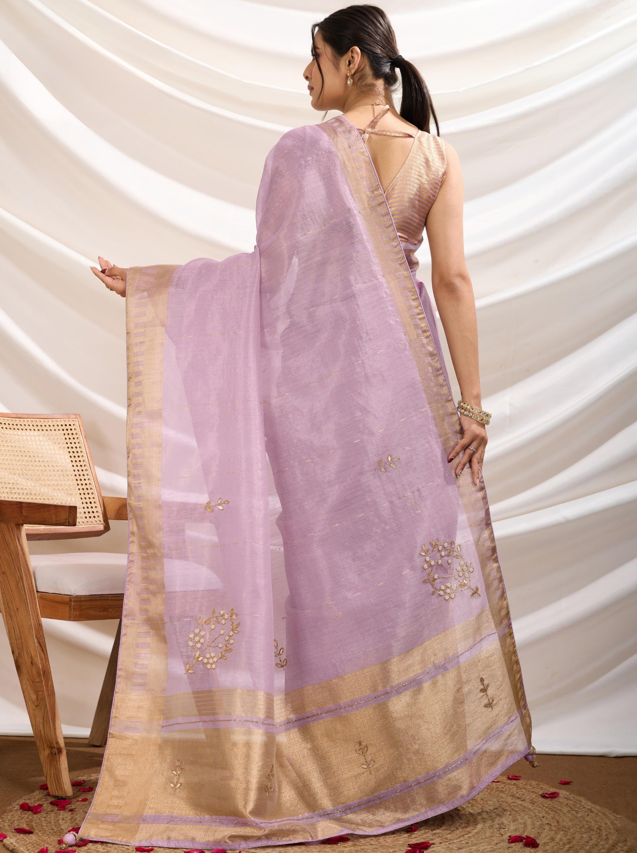 Lavender Purple Tissue Linen Premium Saree With Blouse Piece - TrendOye