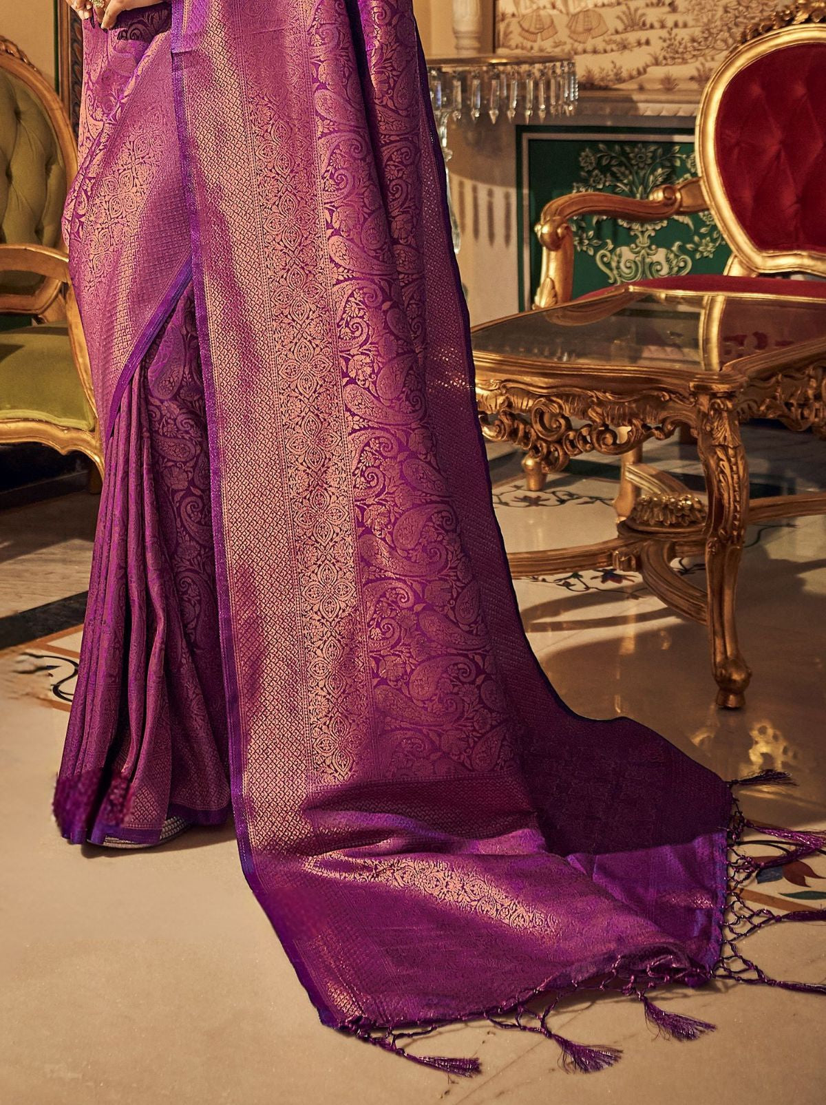 Byzantine Violet Soft Silk Zari Weaving Saree With Blouse Piece