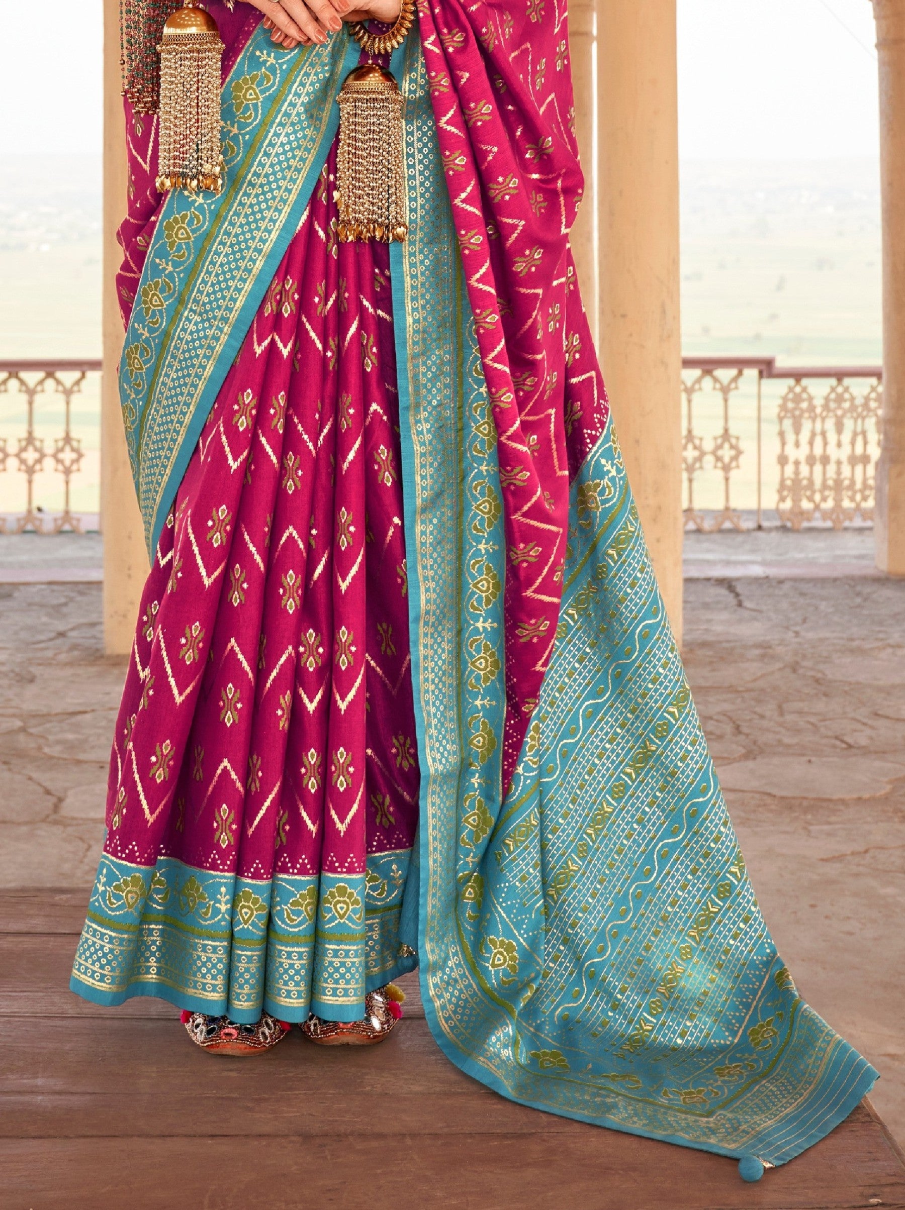 Fandango Violet Premium Patola Festive Saree - TrendOye