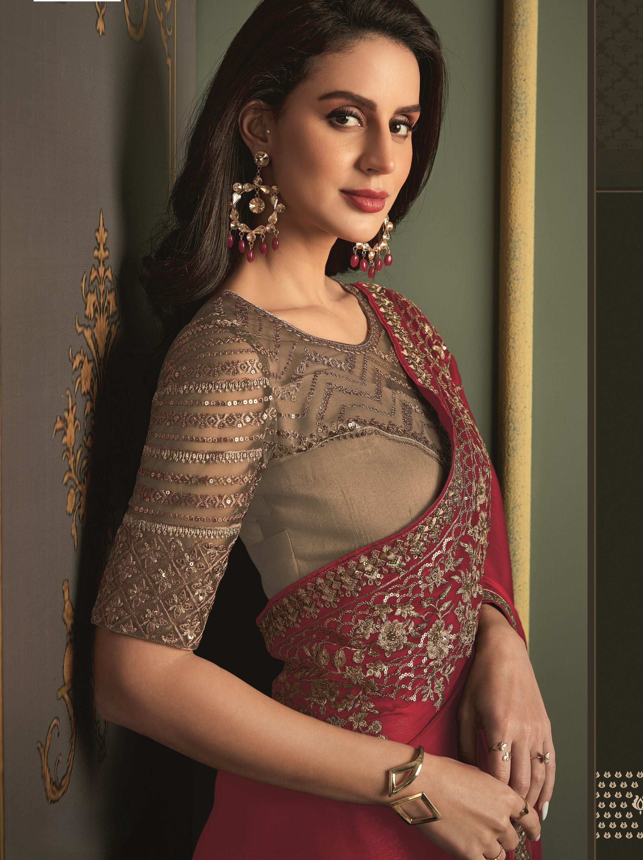 Carmine Red premium Saree - TrendOye