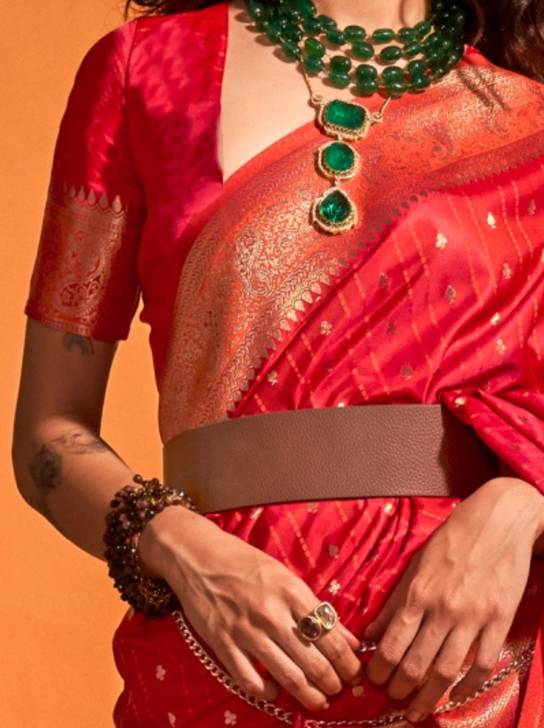 Crimson Red Traditional Soft Silk Saree With Blouse Piece - TrendOye
