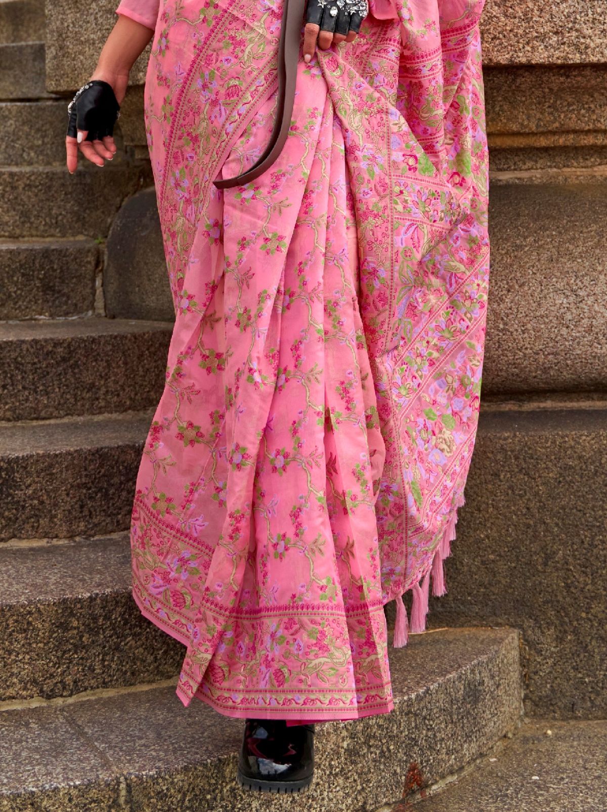 Thulian Pink Premium Organza Designer Saree - TrendOye