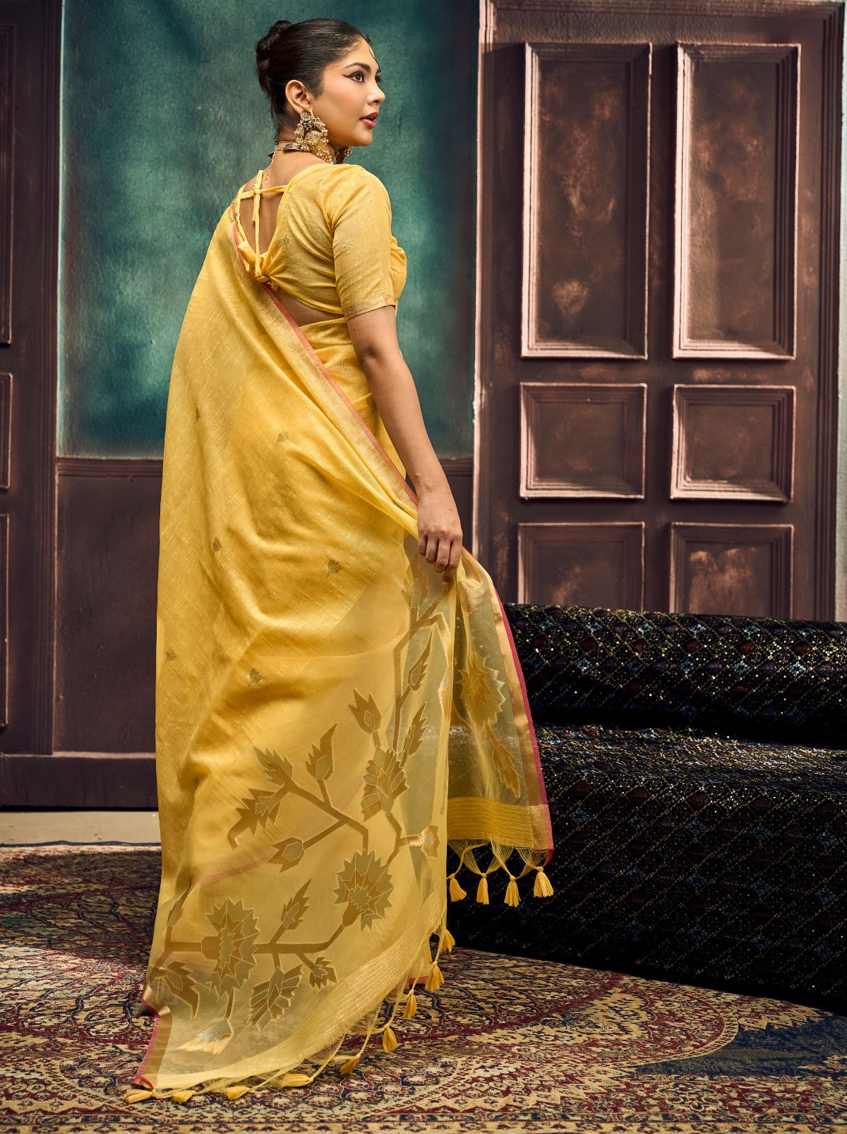 Tuscany Yellow Pure Munga Silk Traditional Handloom Saree