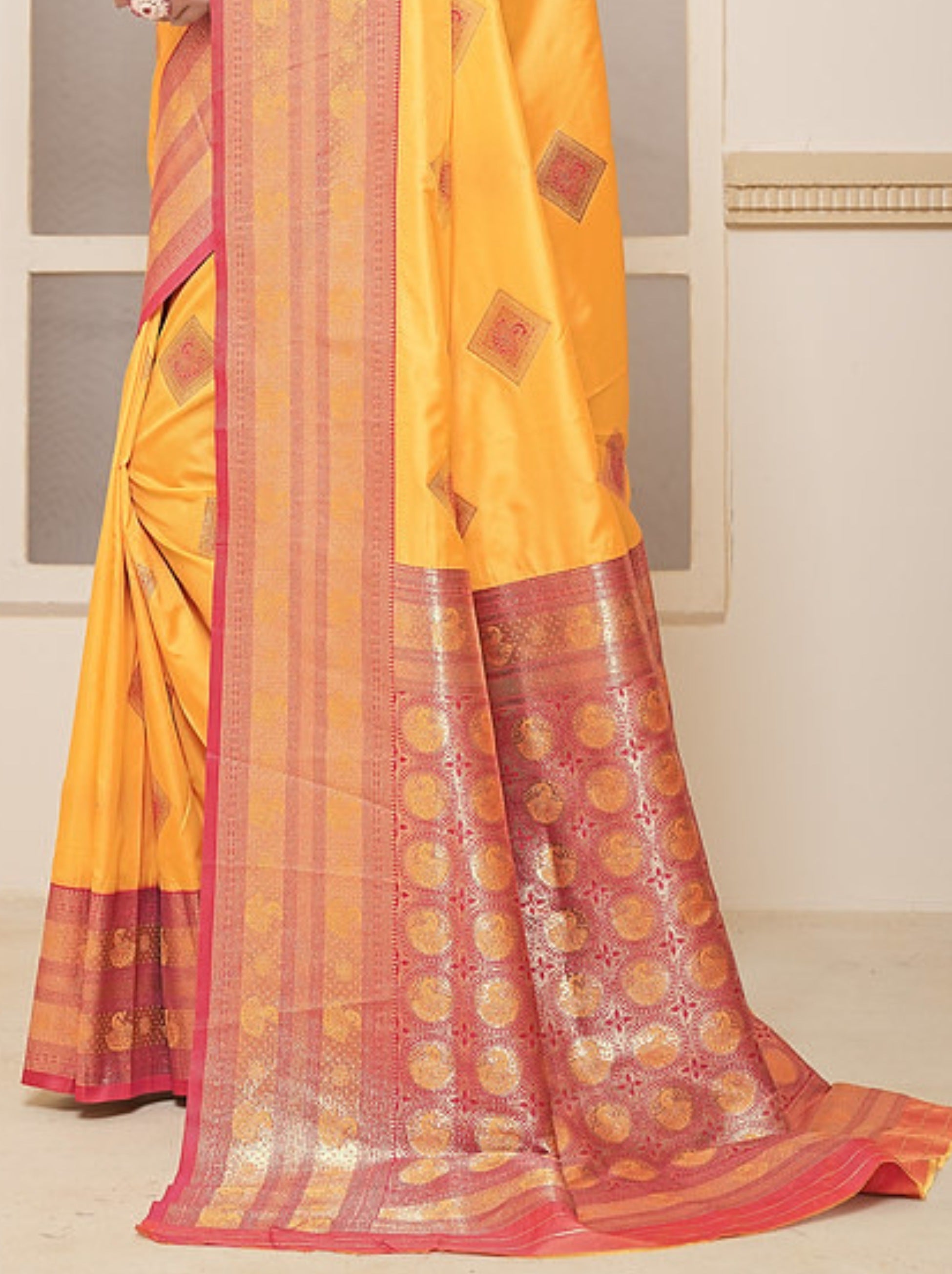 Cyber Yellow Soft Silk Paithani Saree With Contrast Blouse Piece - TrendOye