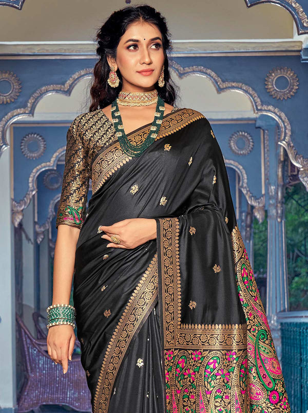 Black TrendOye South Silk Saree With Designer Blouse Piece - TrendOye