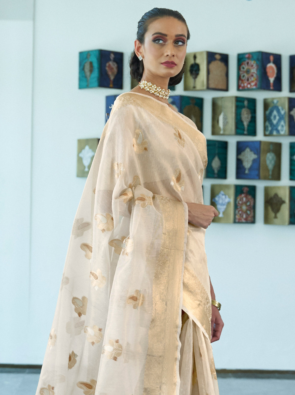 Regal Daisy Organza Saree With Golden Zari Work - TrendOye