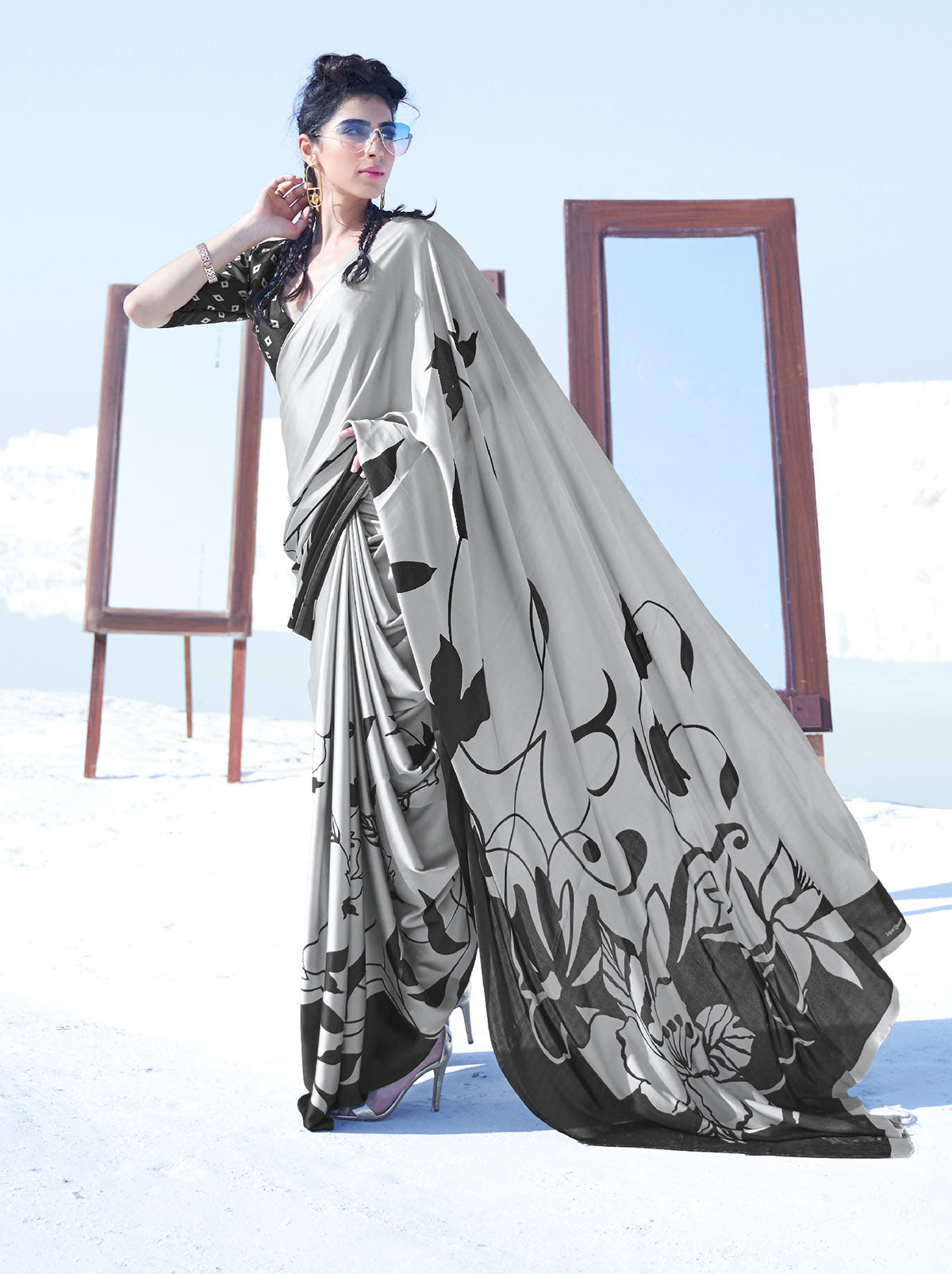 Splendid Grey Coloured Digital Print Art Satin Saree - TrendOye