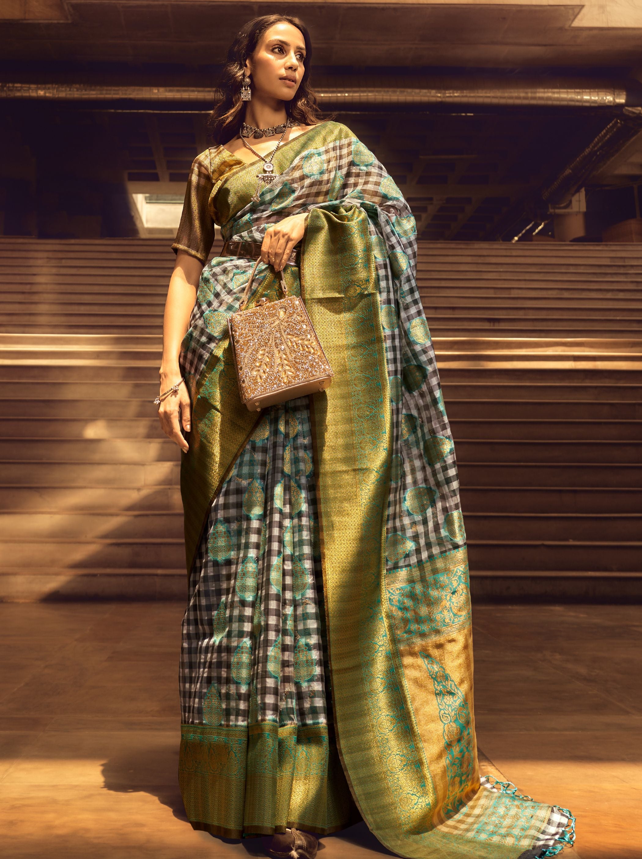 Green Grey Organza Checkered premium Saree - TrendOye