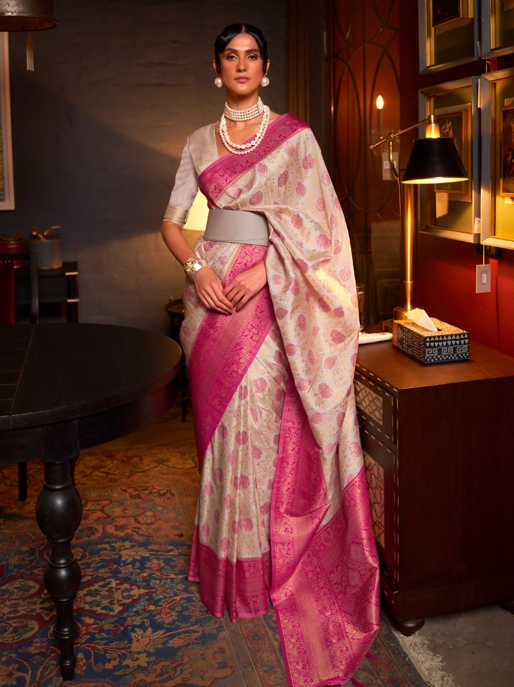 Off White Soft Silk Handloom Weaving Party Saree - TrendOye