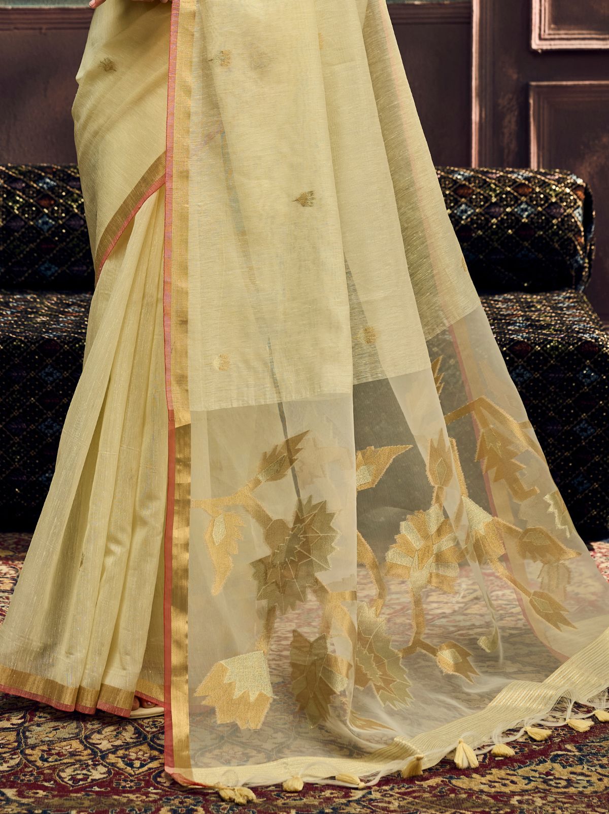 Beige Pure Munga Silk Traditional Handloom Saree