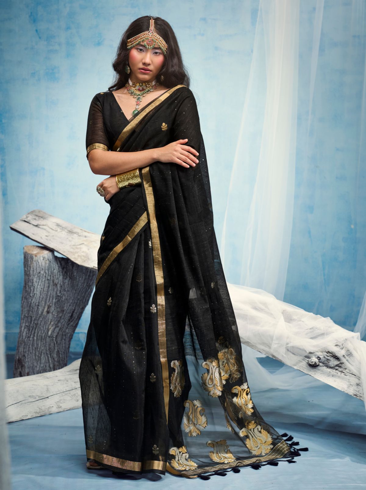 Black Premium Munga Silk Ethnic Saree With Tassels