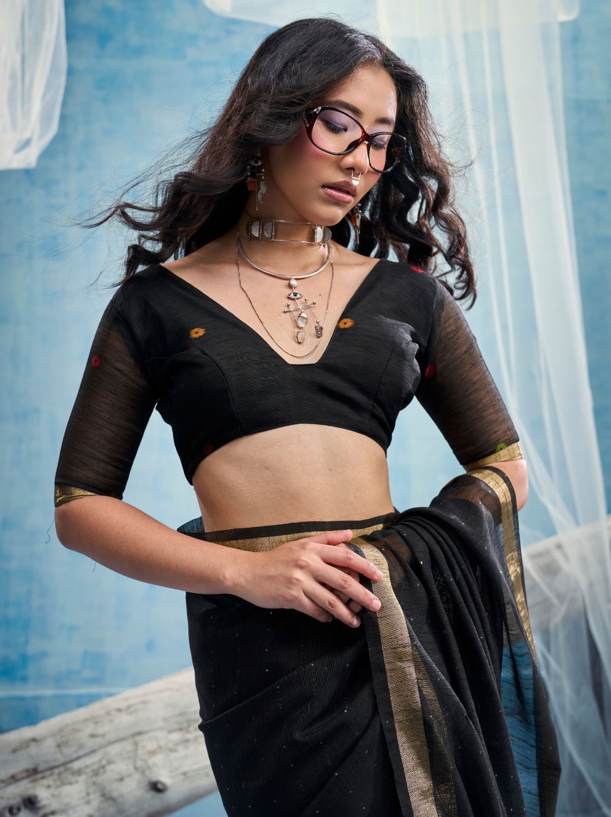 Black Pure Munga Silk Ethnic Saree With Floral Work